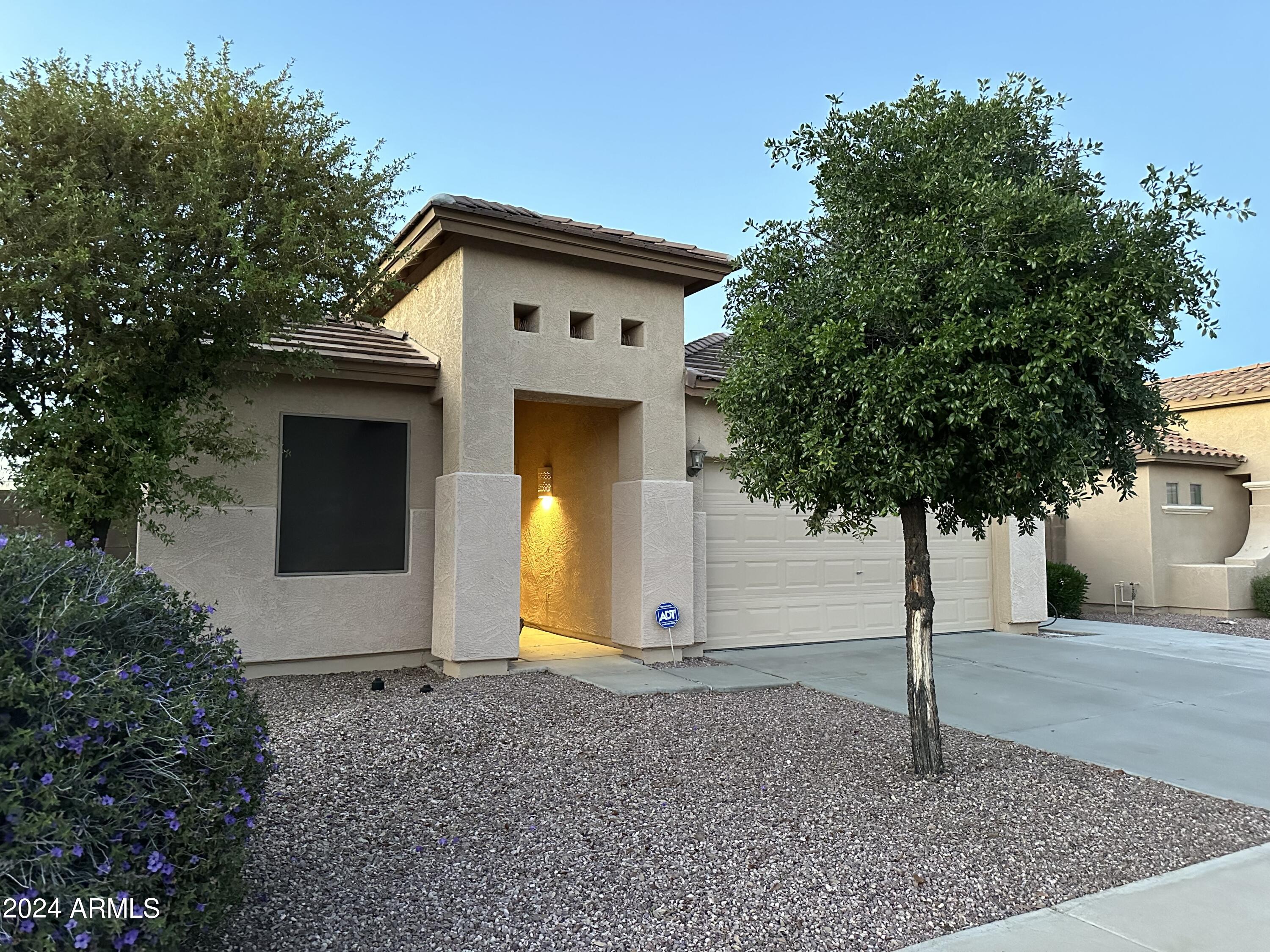 17020 W BRISTOL Lane