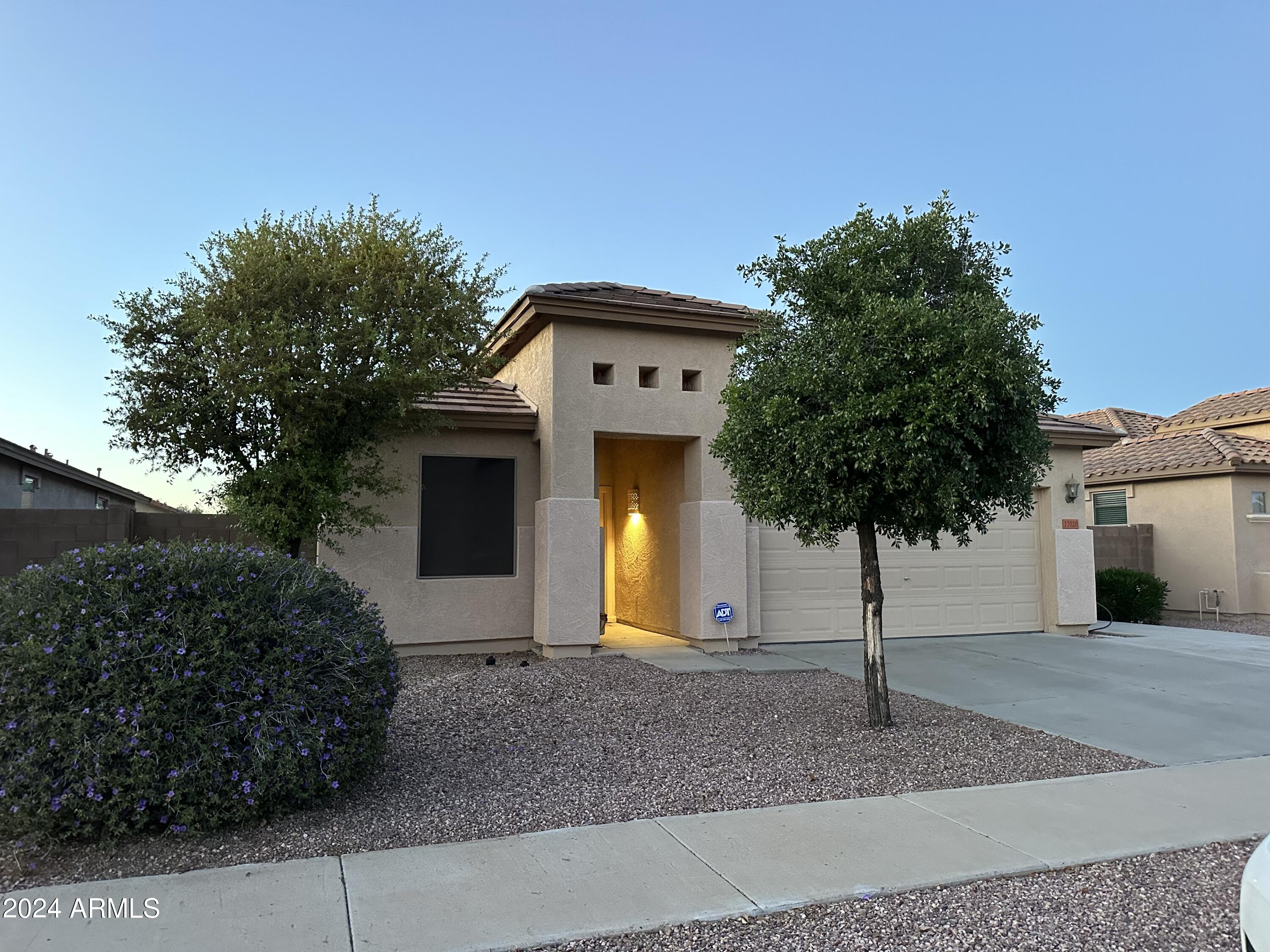 17020 W BRISTOL Lane