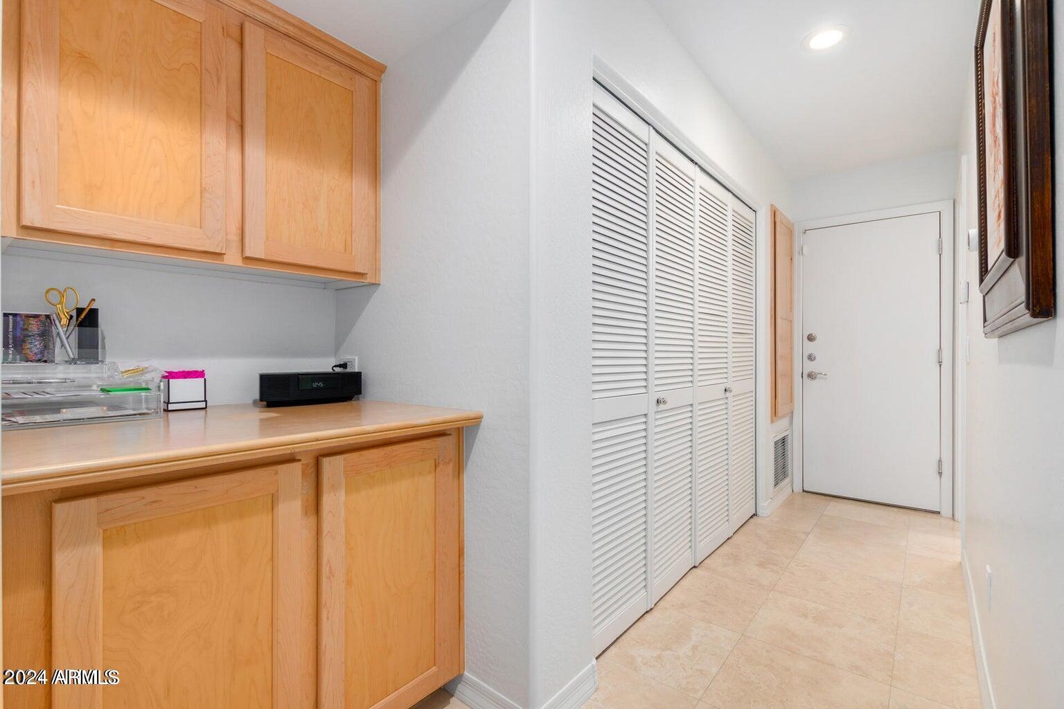 6940 E COCHISE Road, 1011