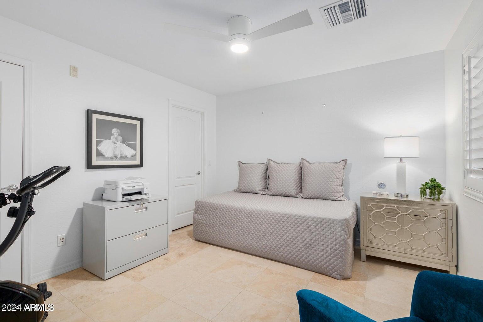 6940 E COCHISE Road, 1011