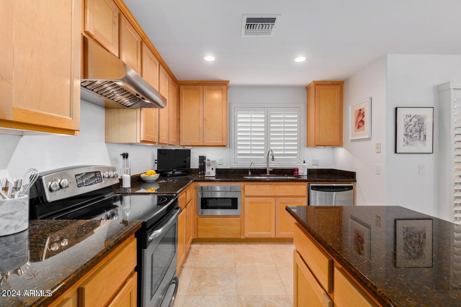 6940 E COCHISE Road, 1011