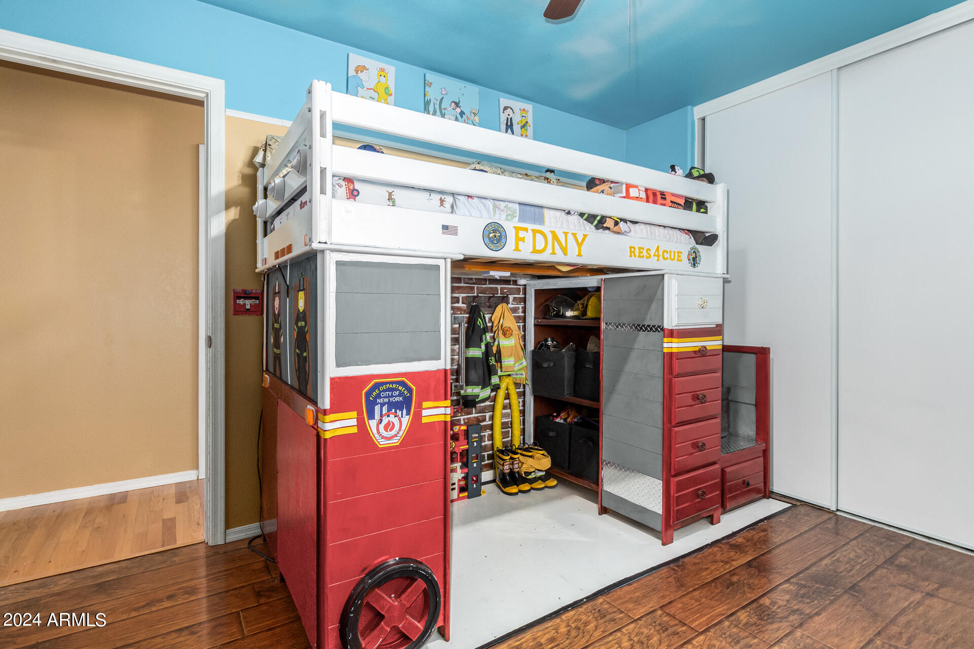 10642 E BRAMBLE Avenue