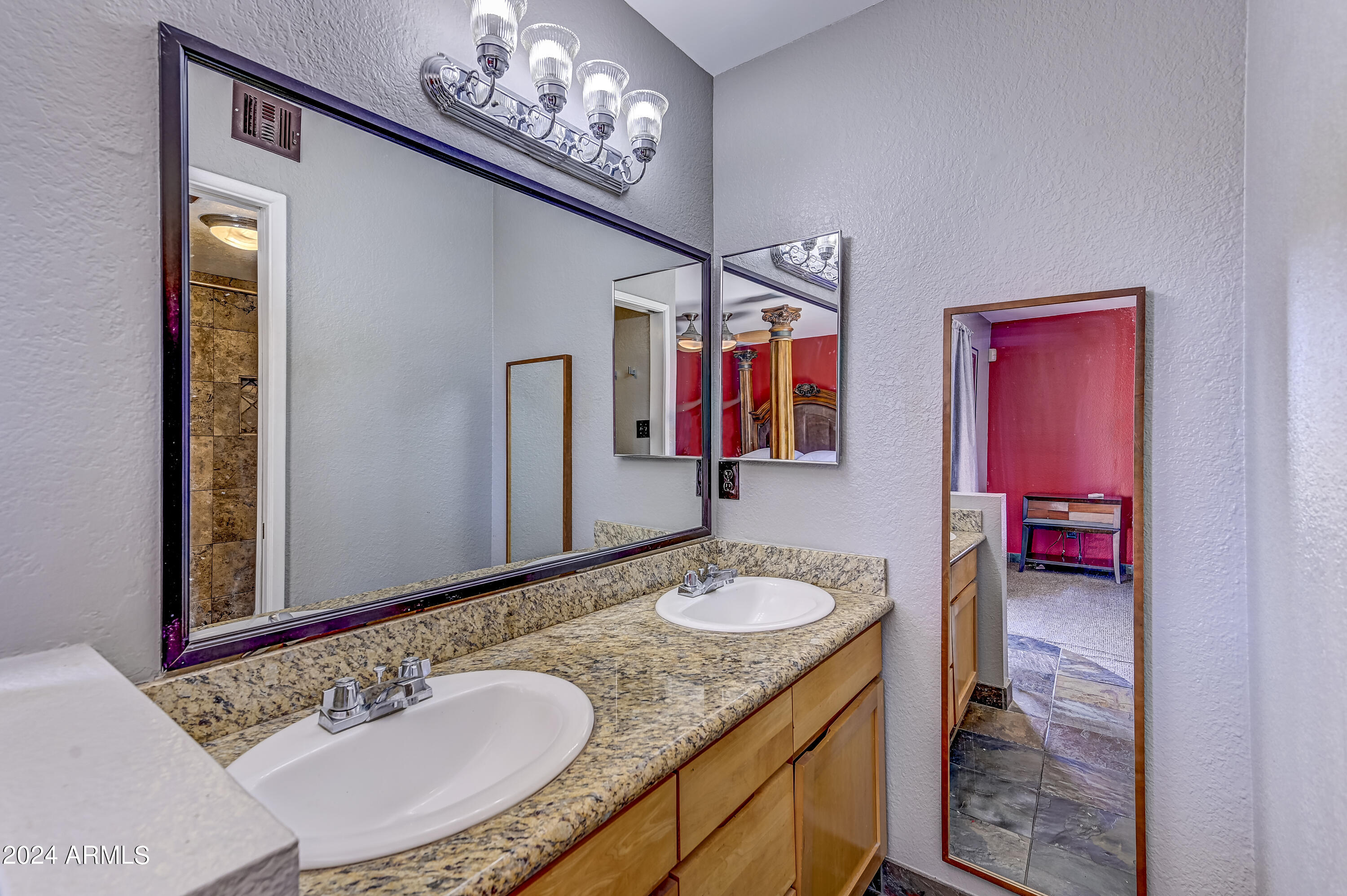 3917 E CORRINE Drive