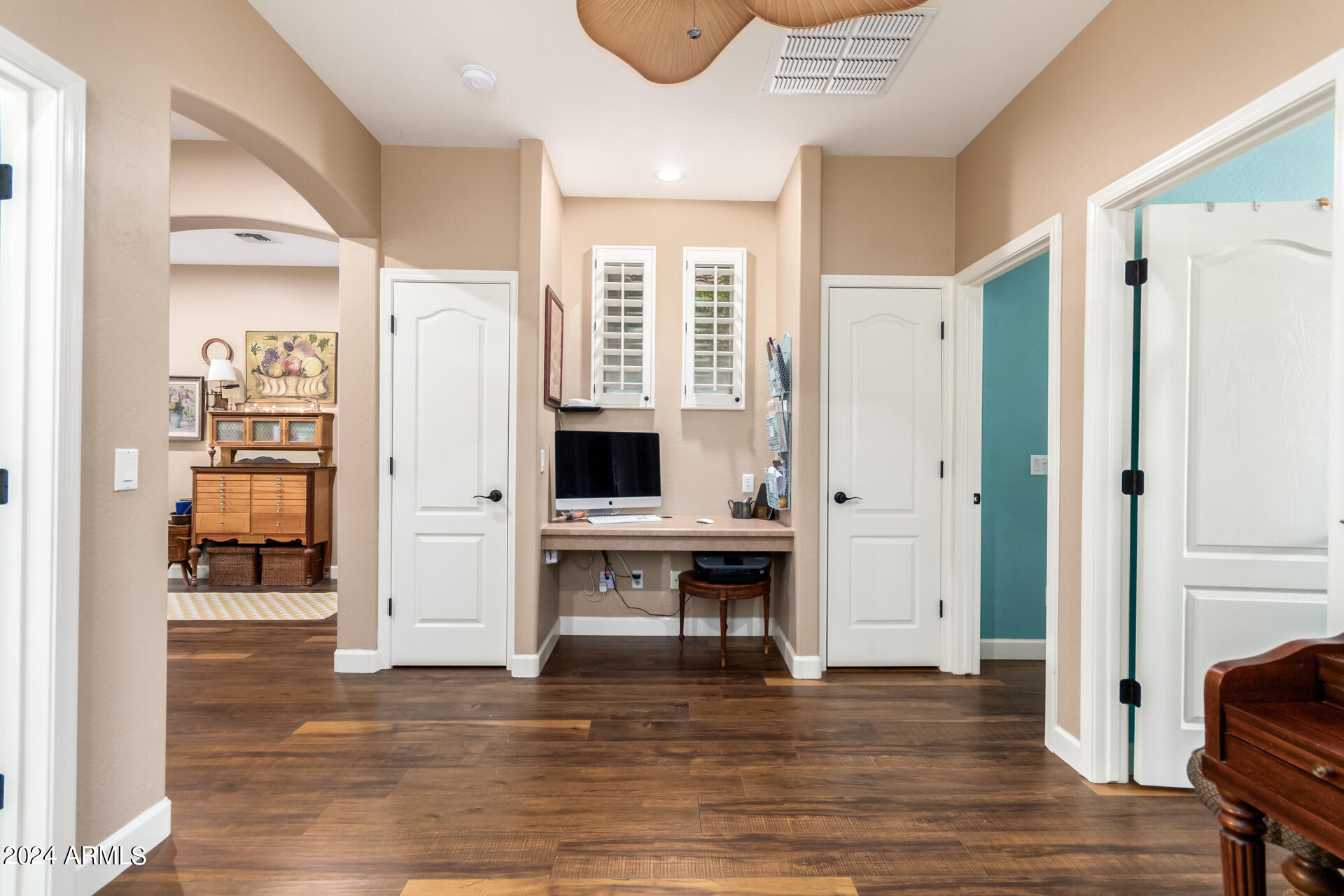 6217 W BUCKHORN Trail