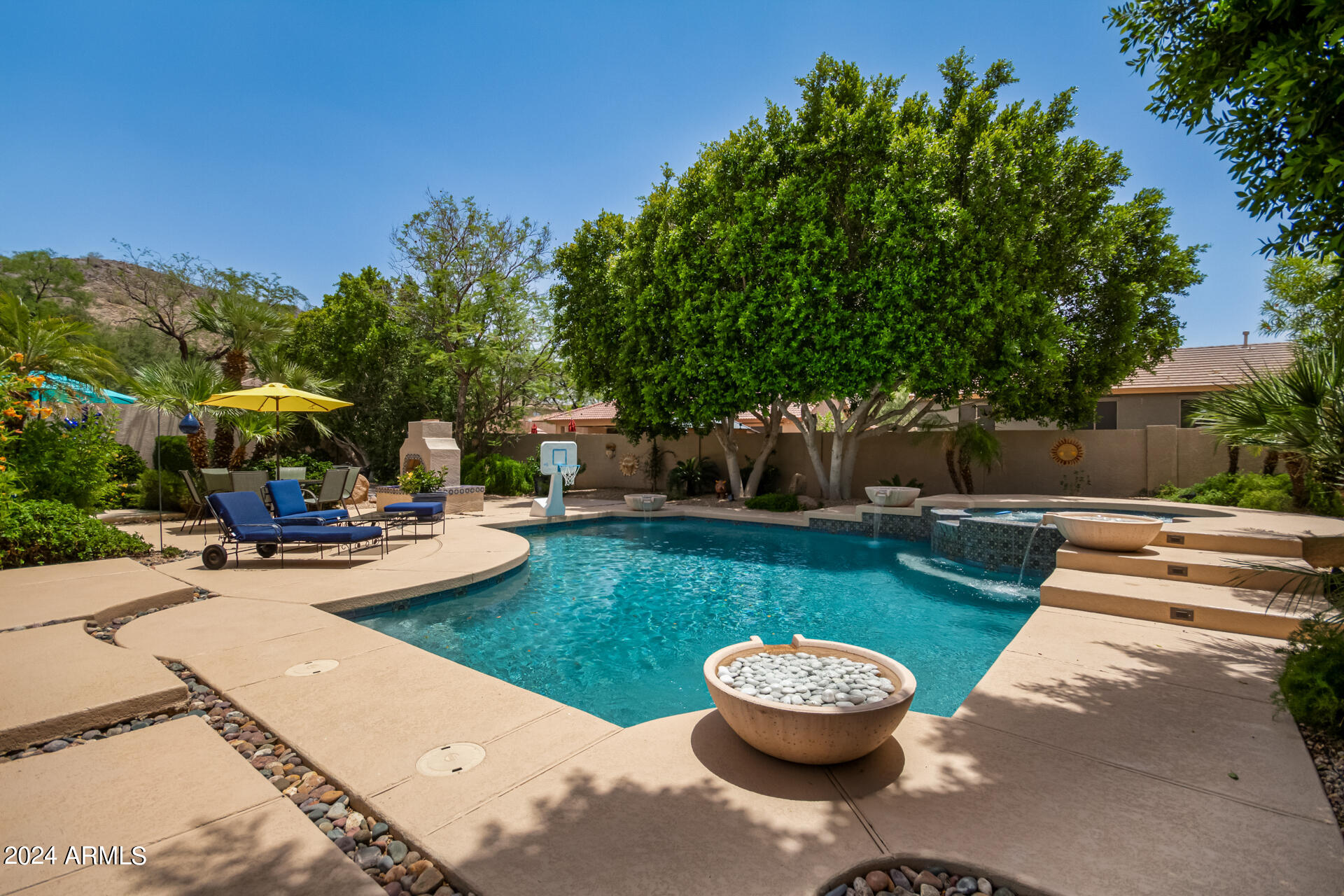 6217 W BUCKHORN Trail