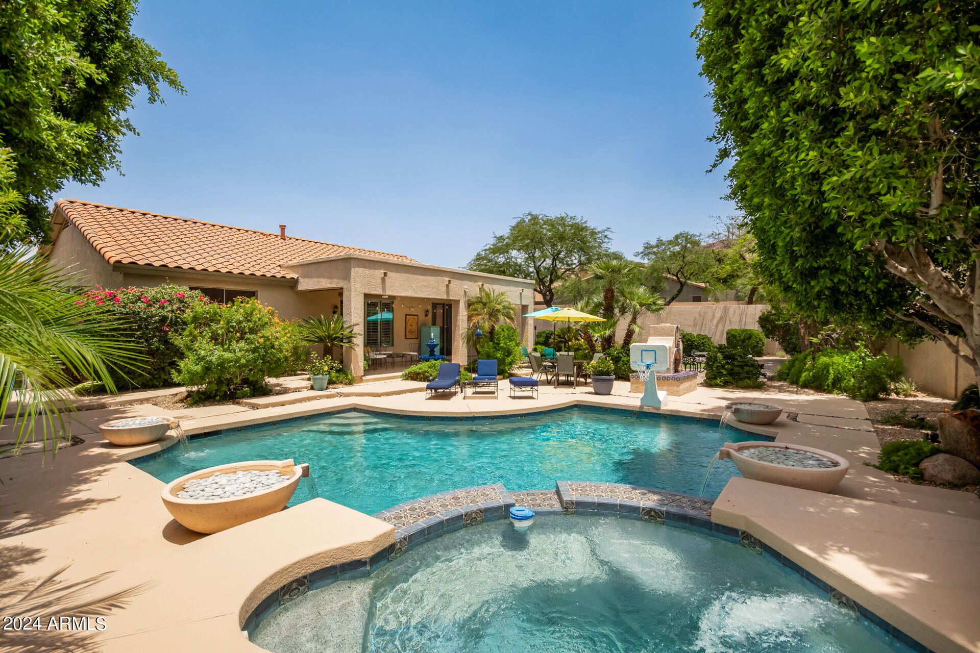 6217 W BUCKHORN Trail