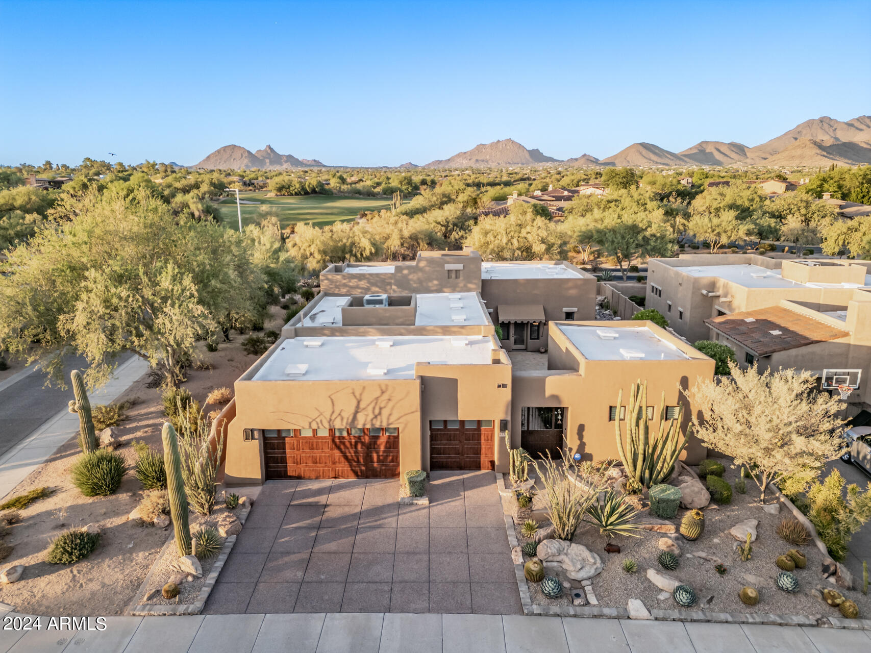 8132 E WINDWOOD Lane