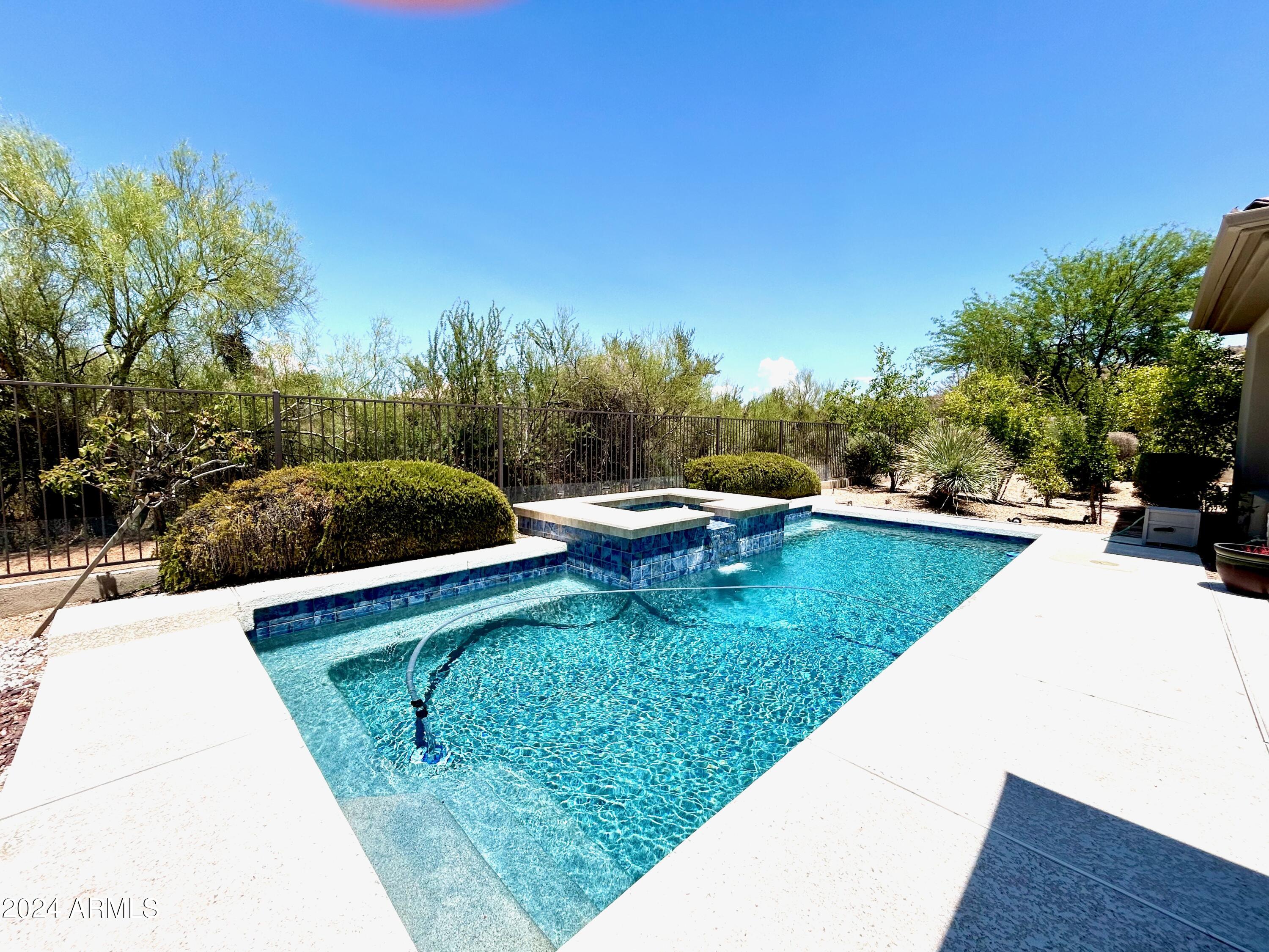 7484 E PONTEBELLA Drive