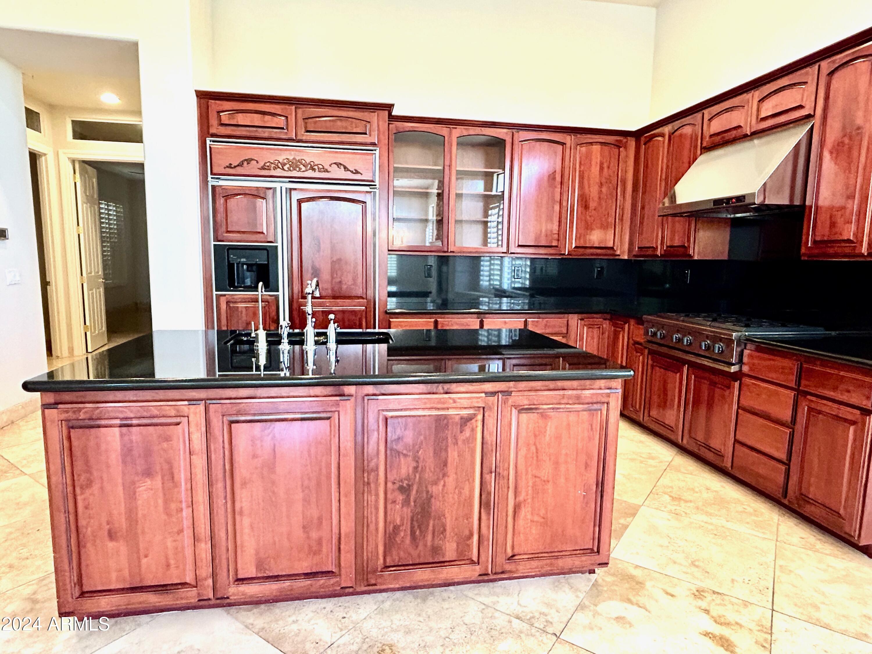 7484 E PONTEBELLA Drive