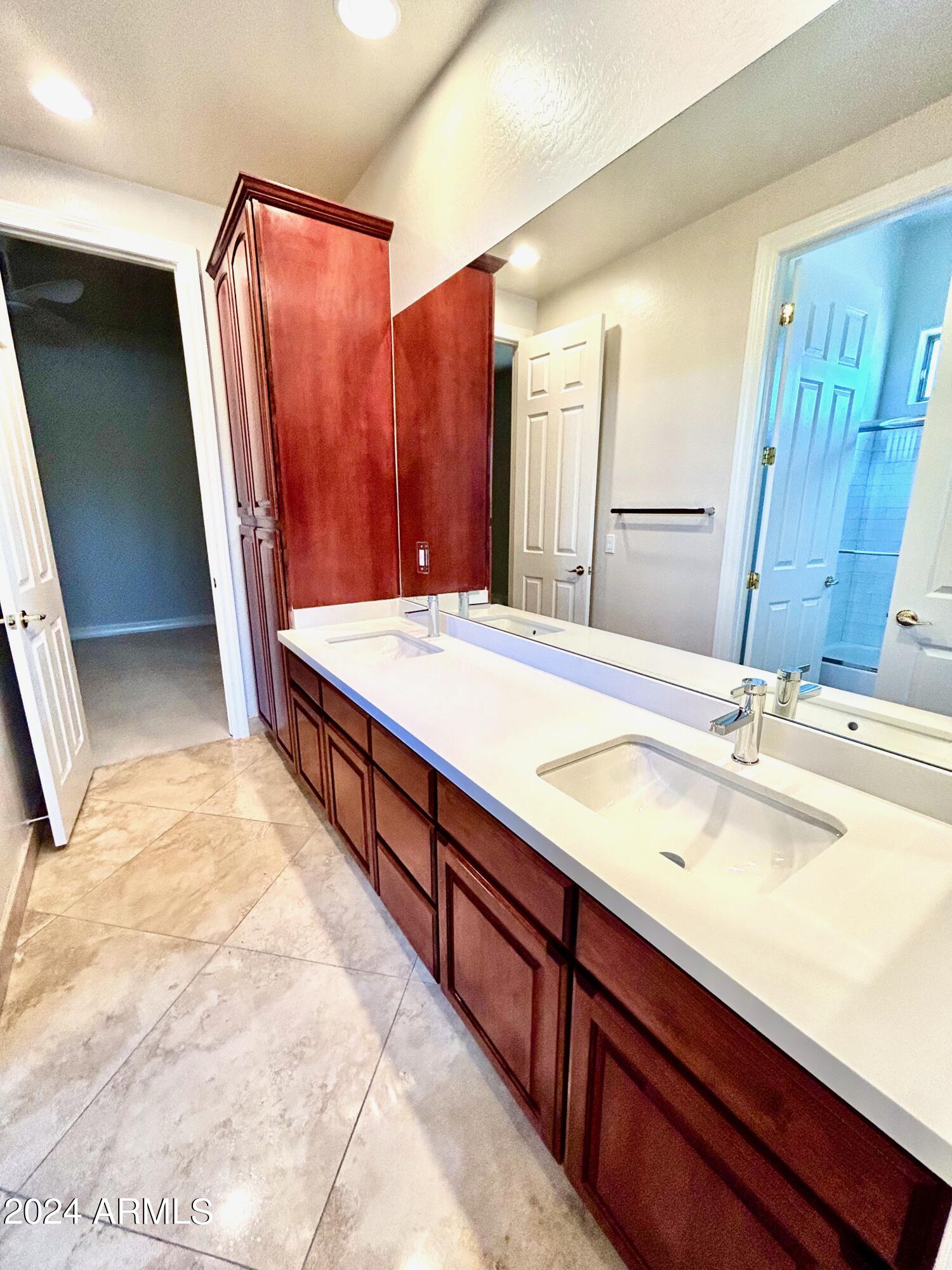 7484 E PONTEBELLA Drive