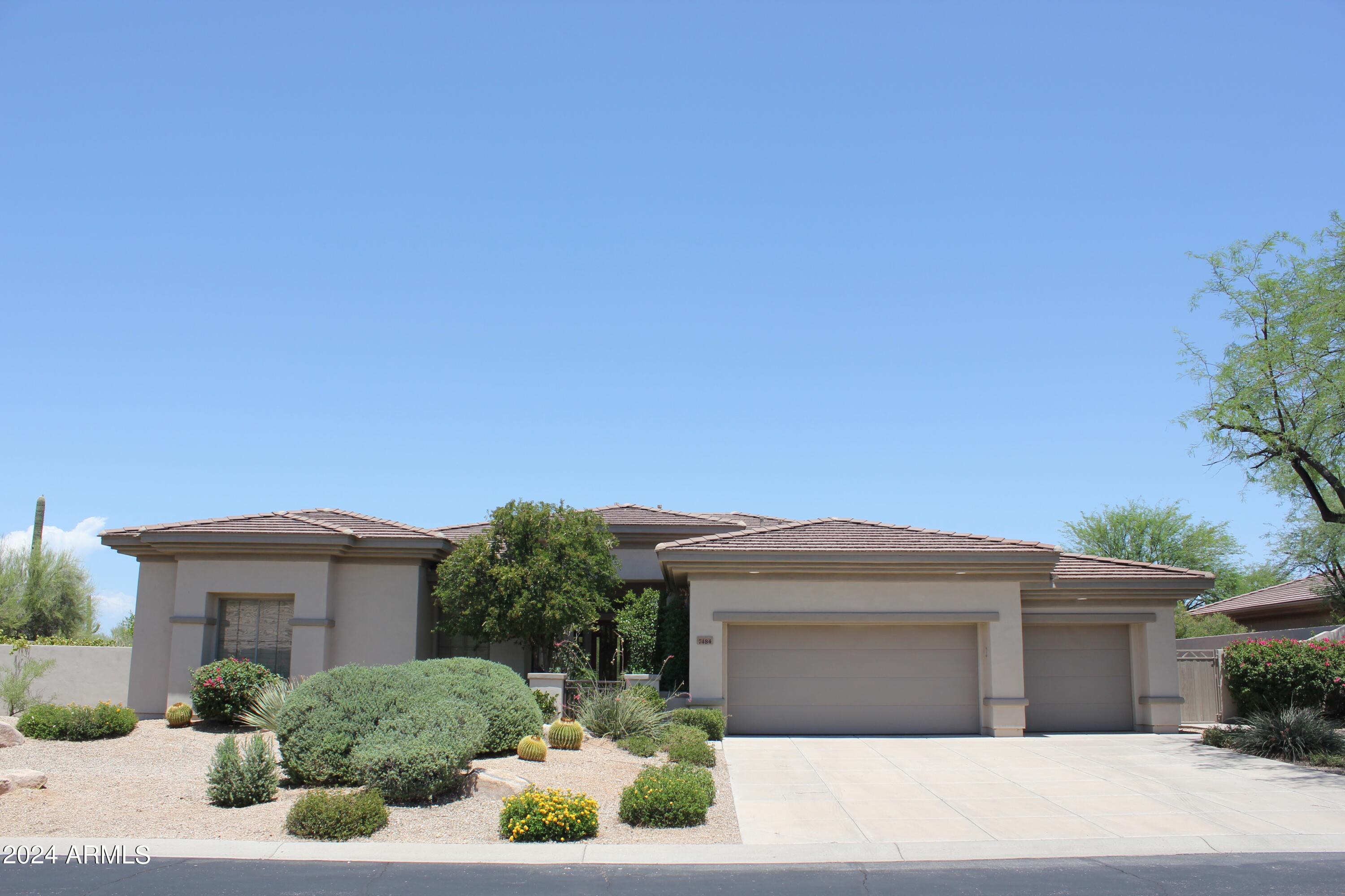 7484 E PONTEBELLA Drive