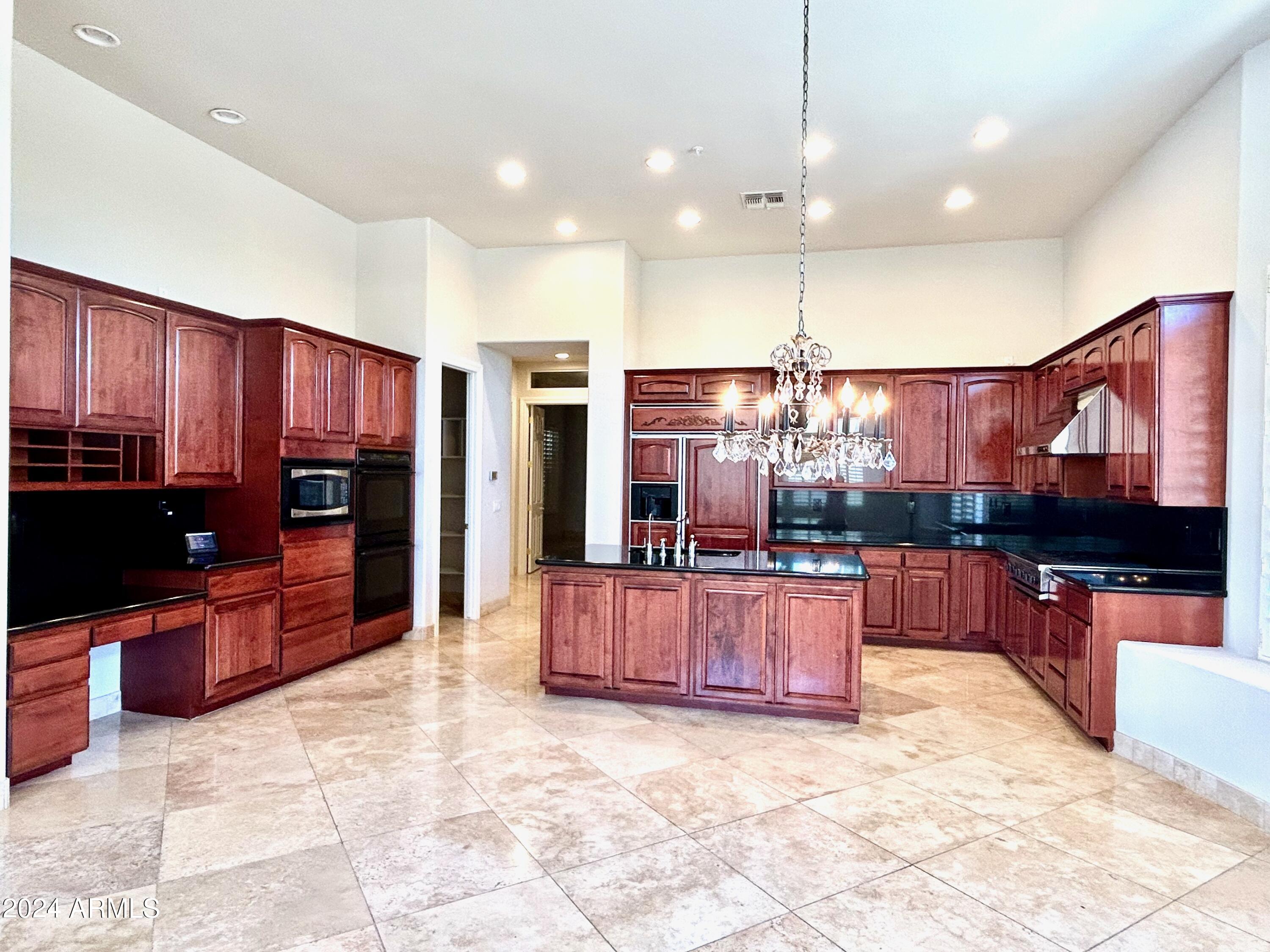 7484 E PONTEBELLA Drive