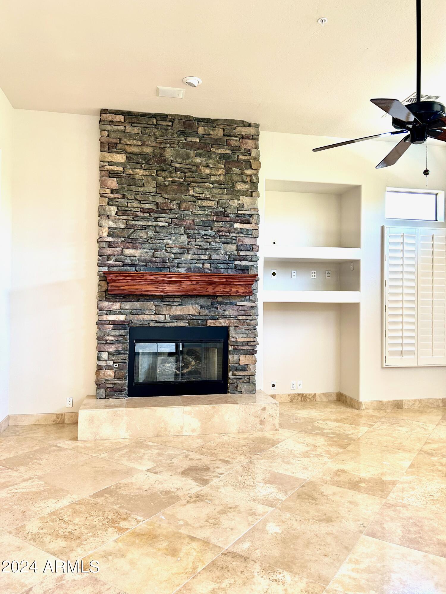 7484 E PONTEBELLA Drive