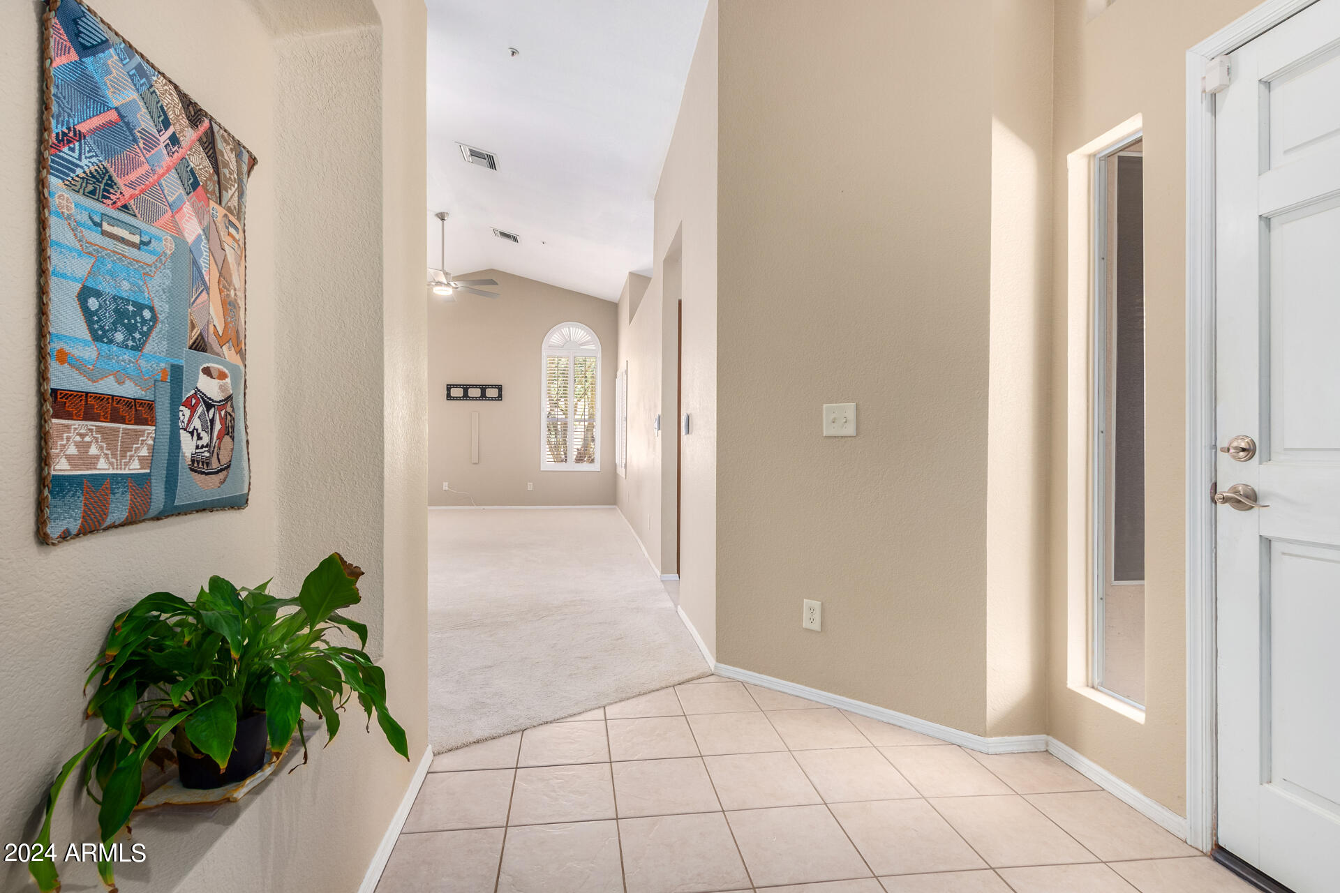 8814 E SUNNYSIDE Drive