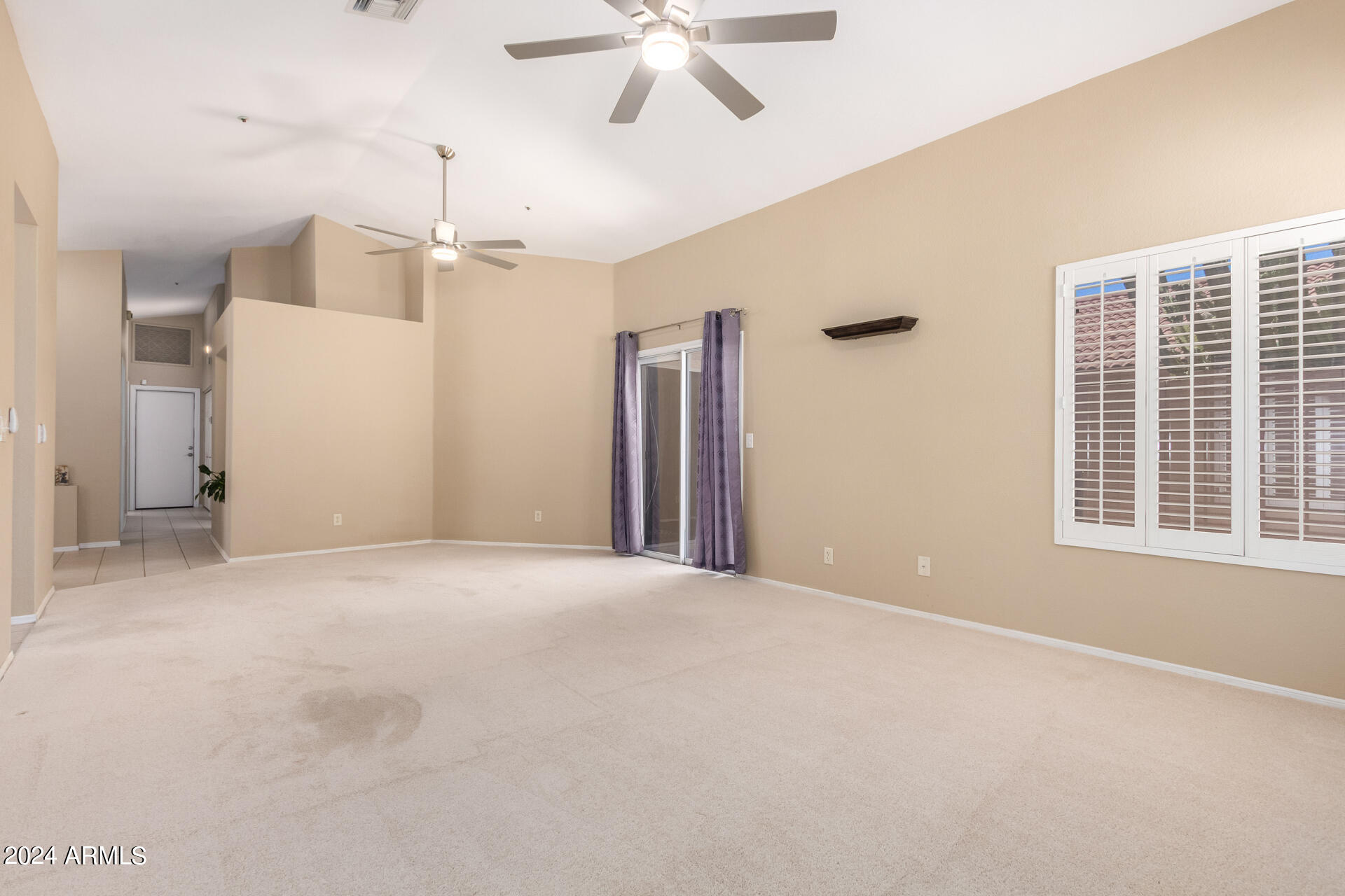 8814 E SUNNYSIDE Drive