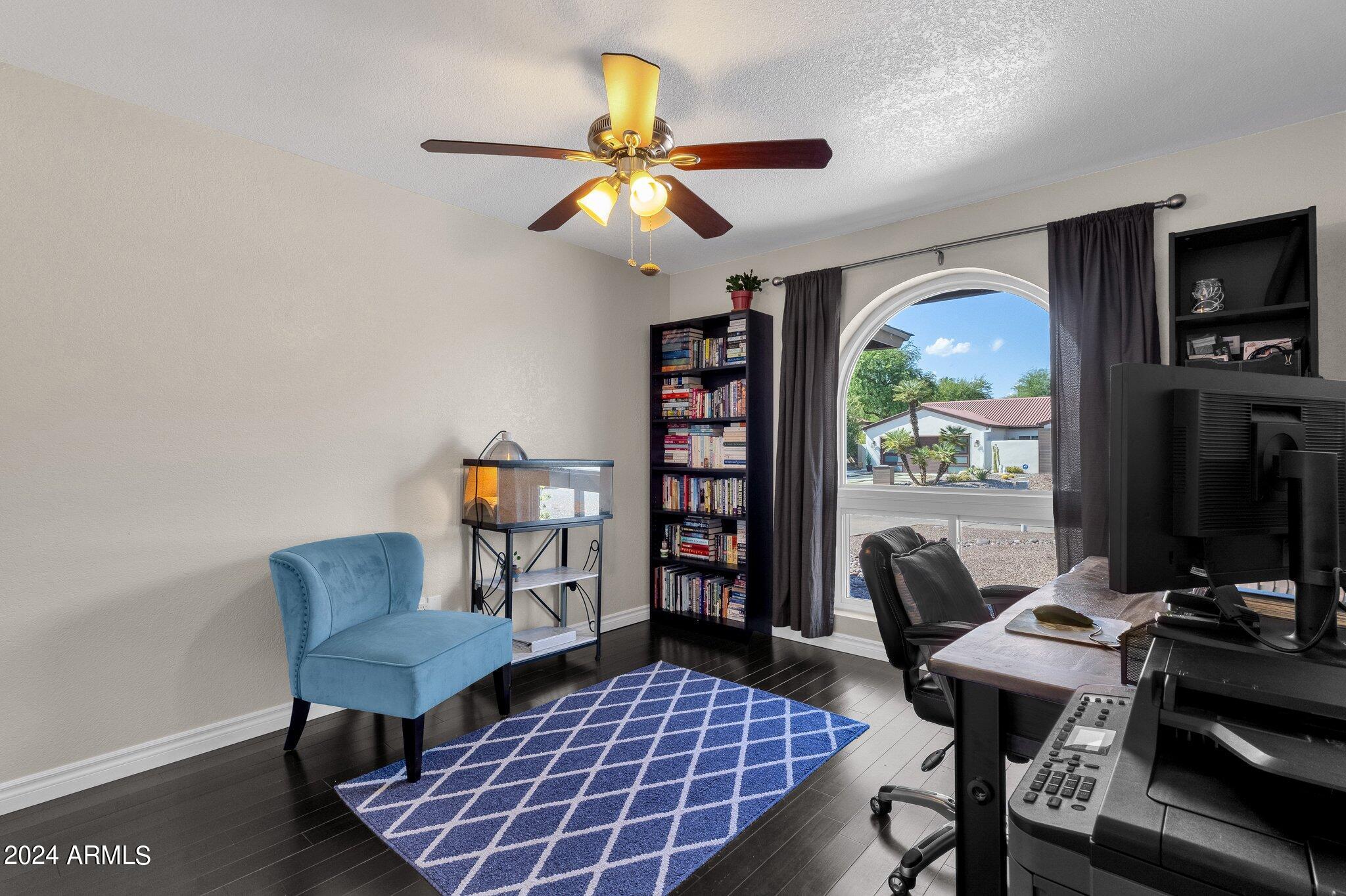 7401 E TURQUOISE Avenue