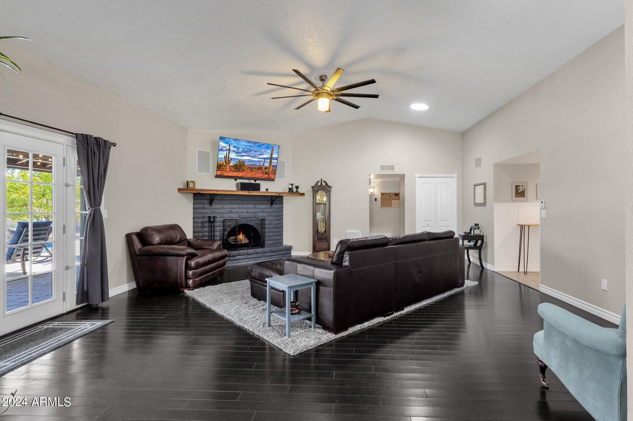 7401 E TURQUOISE Avenue