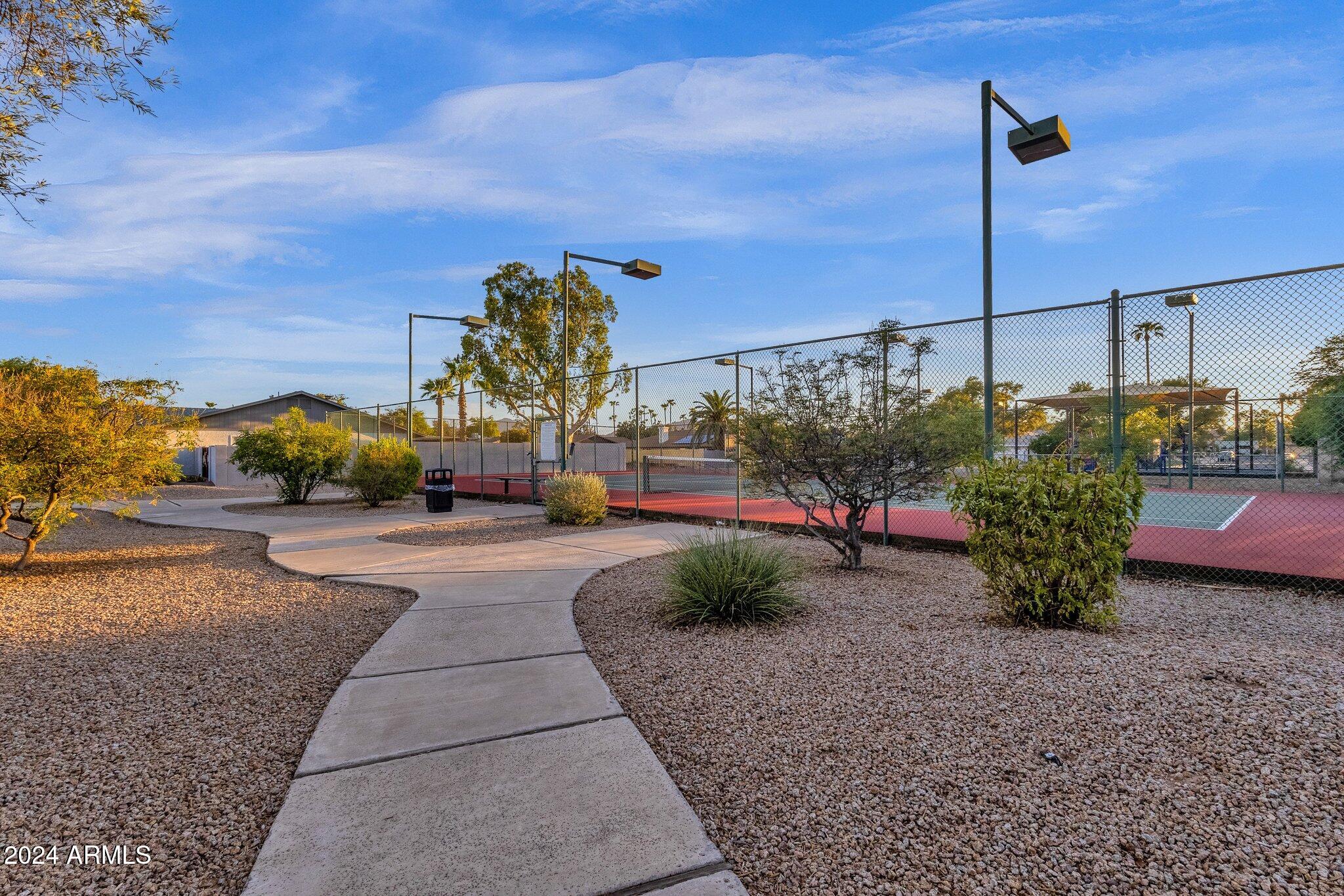 7401 E TURQUOISE Avenue