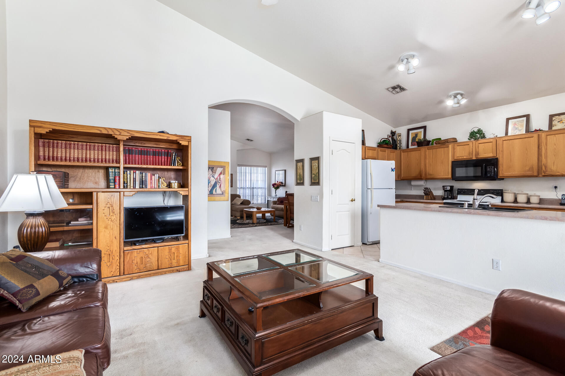 2539 E PARKSIDE Lane