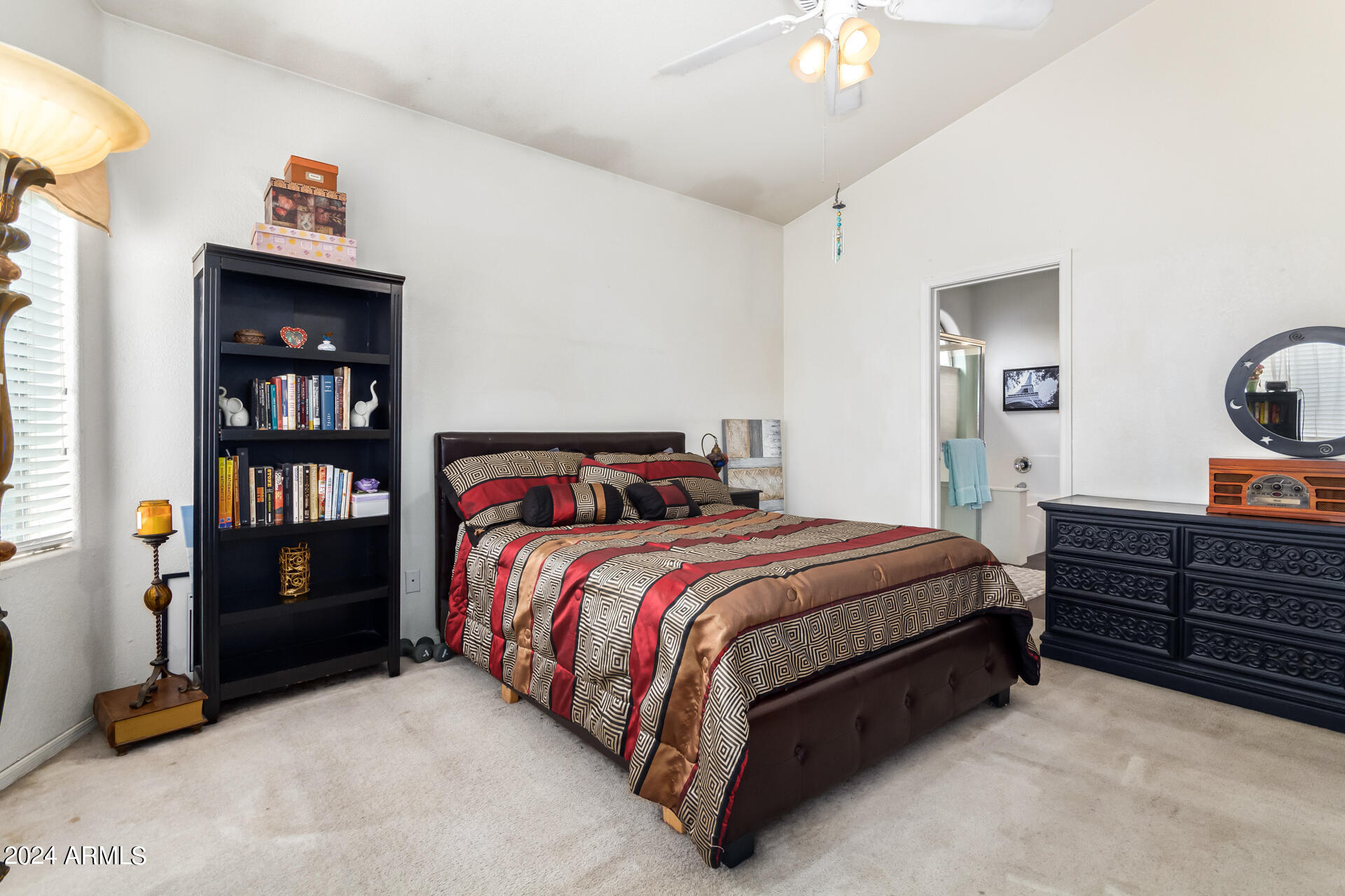 2539 E PARKSIDE Lane