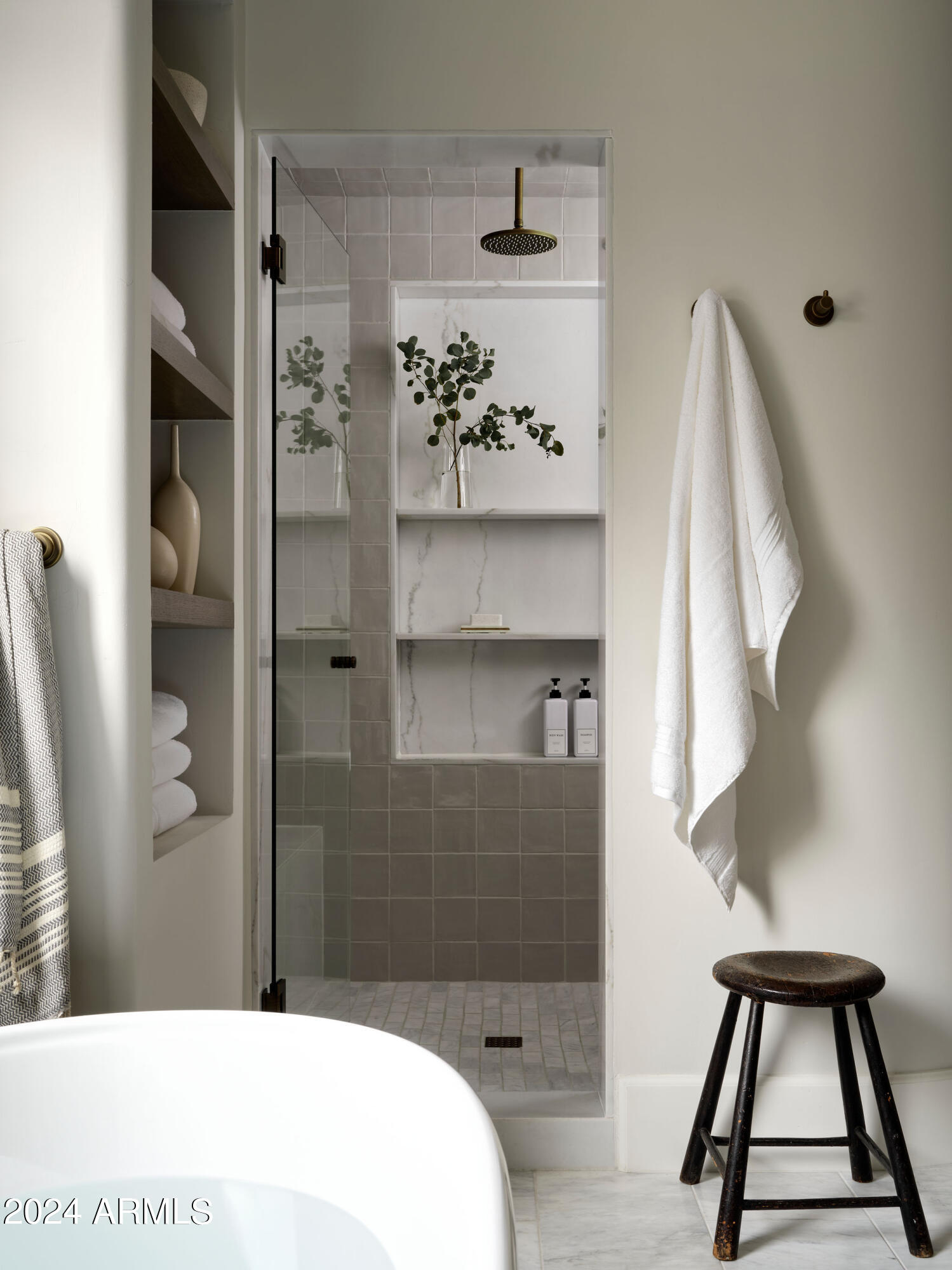 10430 N Crestview Drive