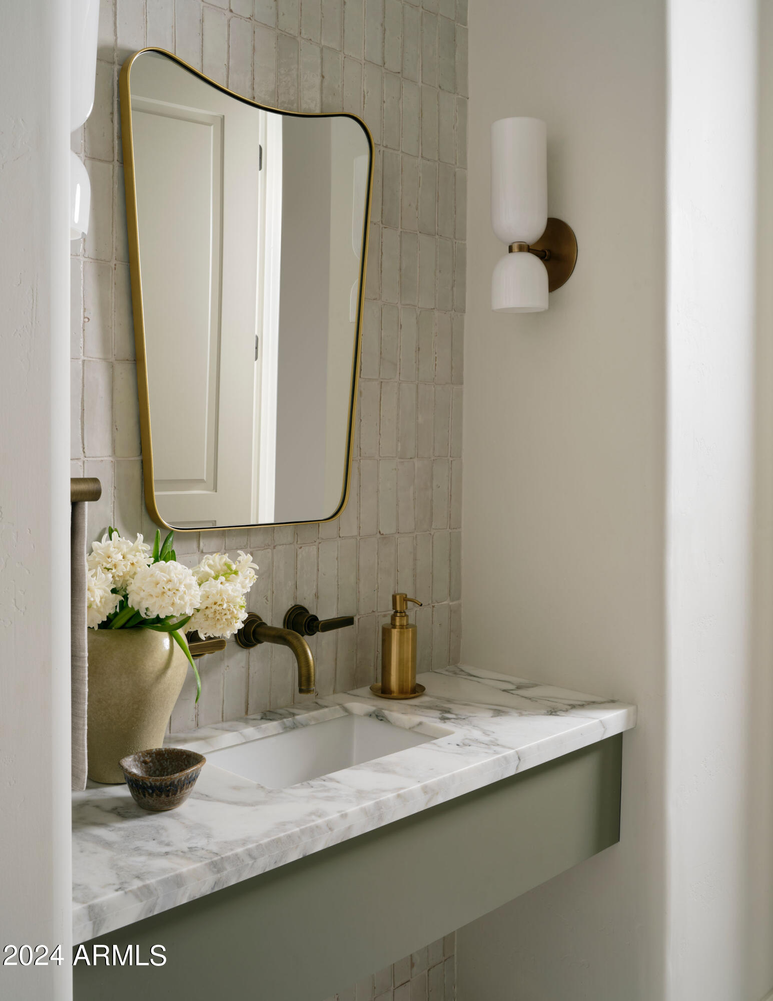 10430 N Crestview Drive