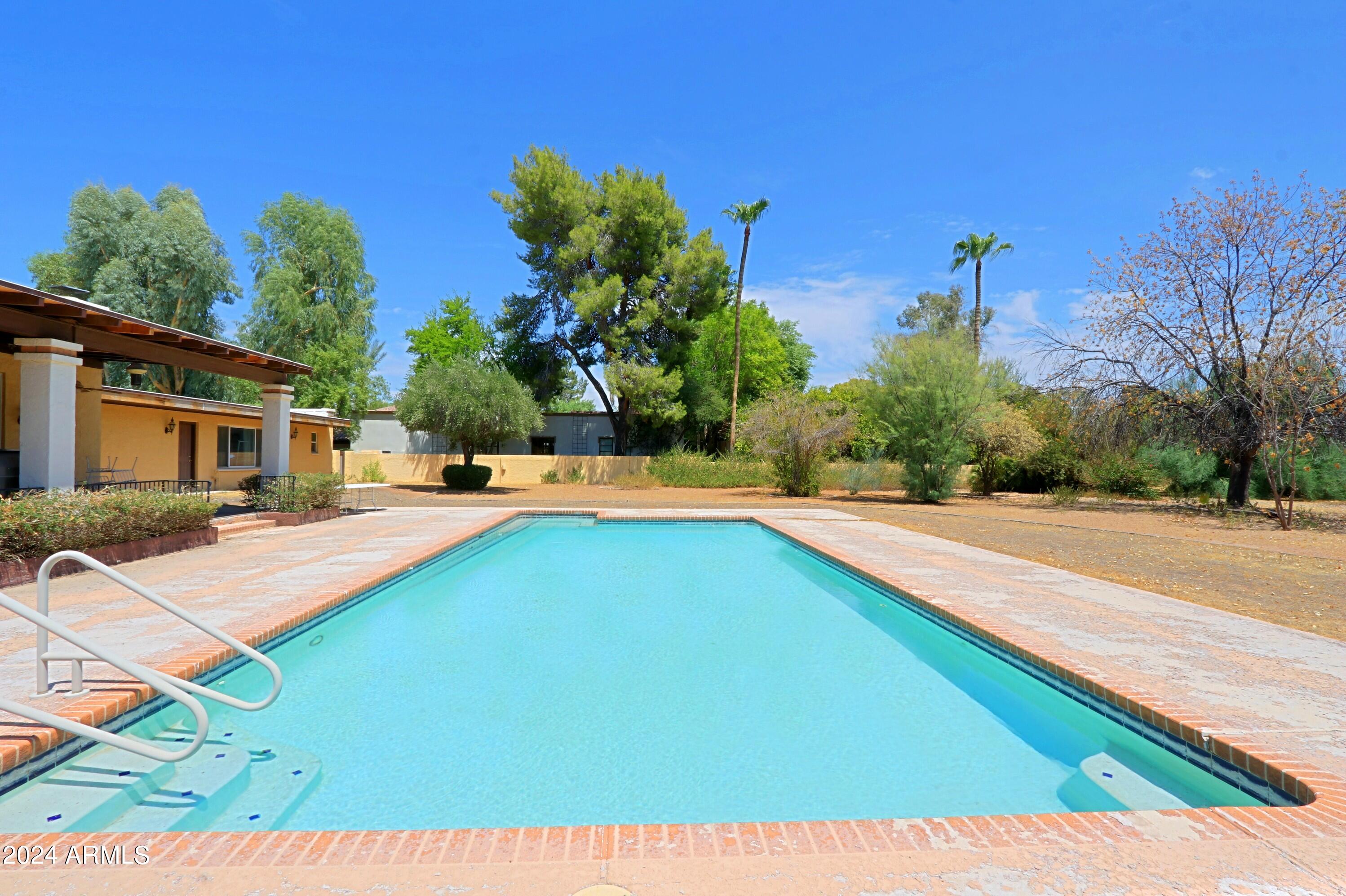 6801 E CABALLO Drive