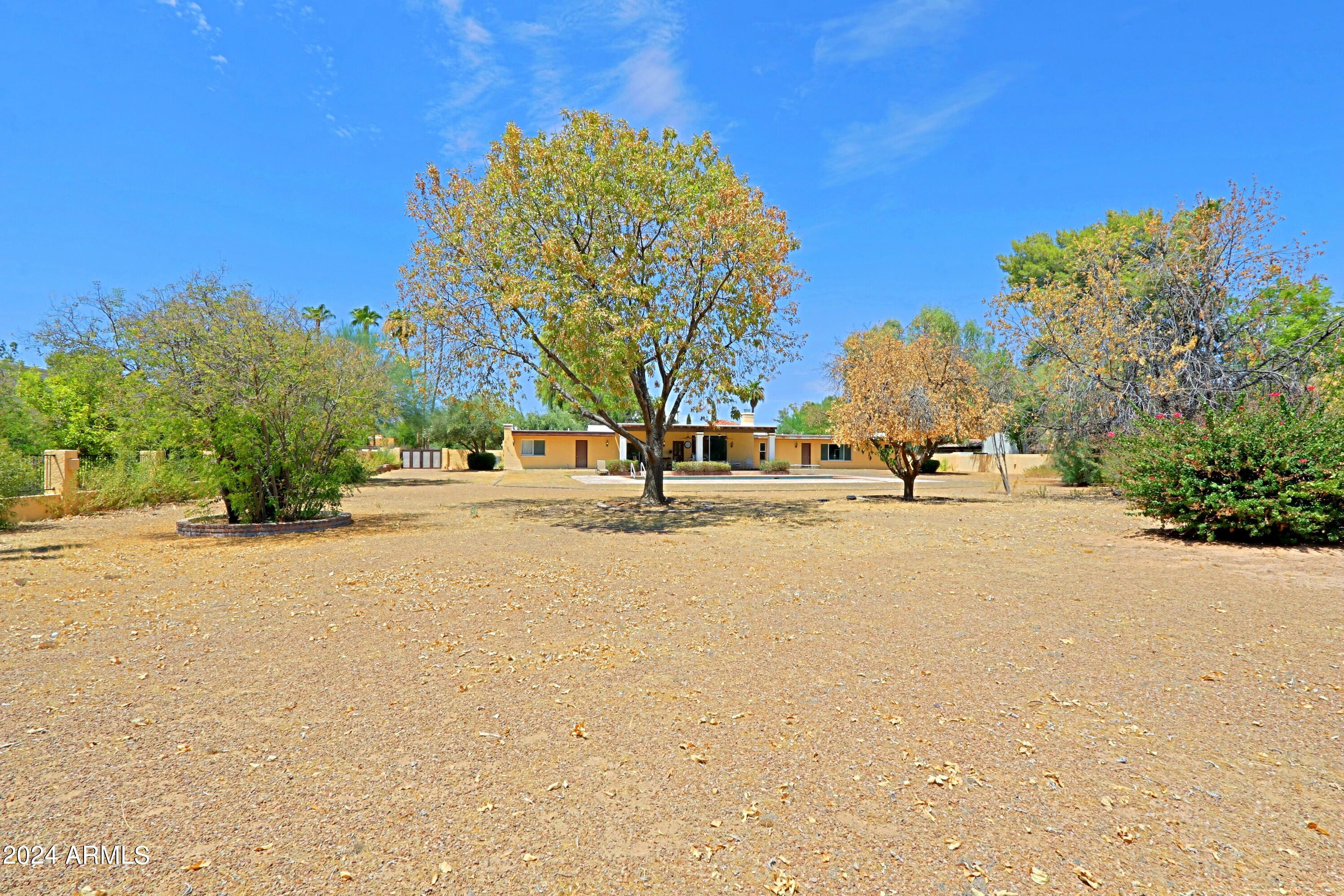 6801 E CABALLO Drive