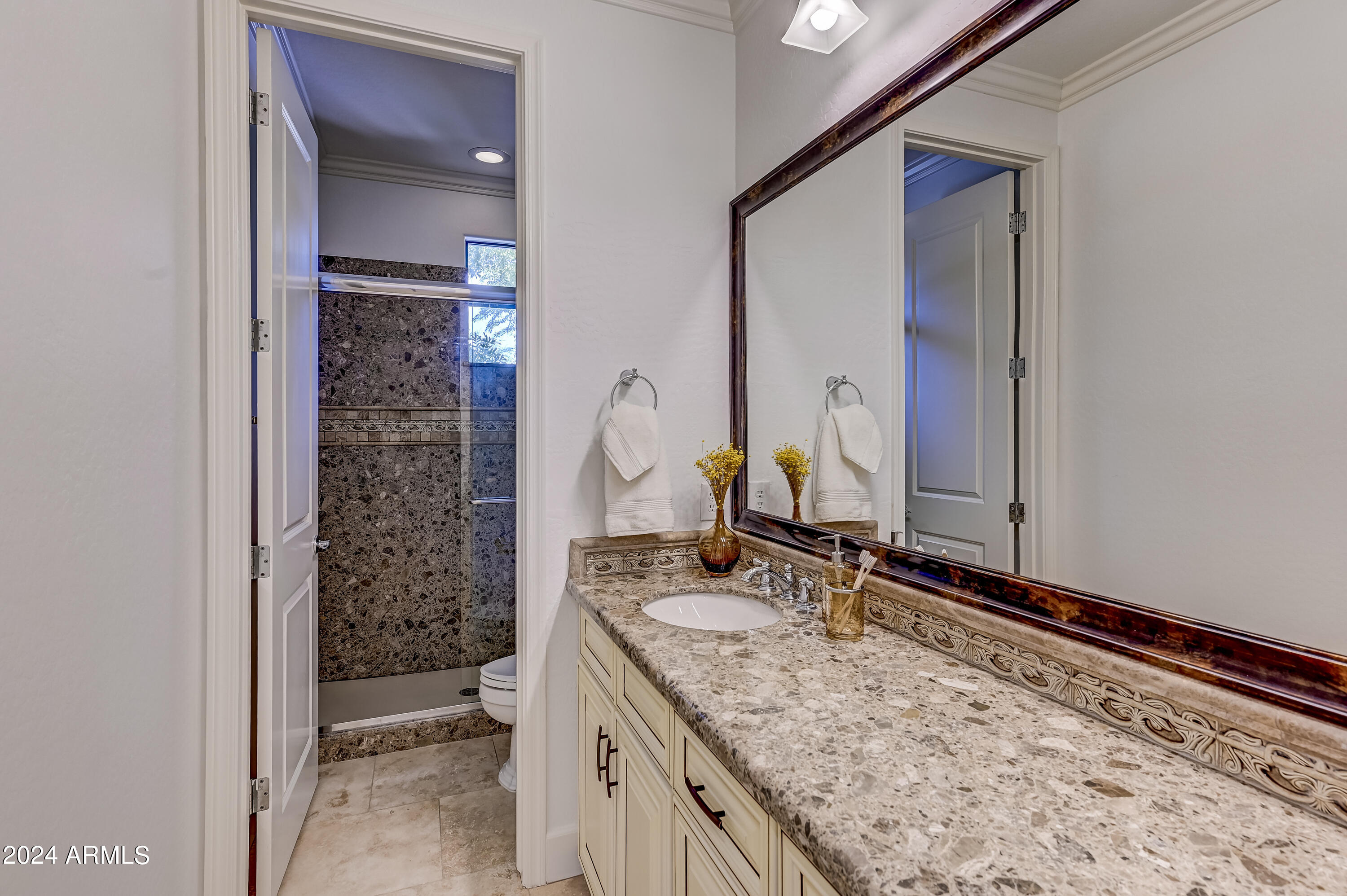 18650 N THOMPSON PEAK Parkway, 1016