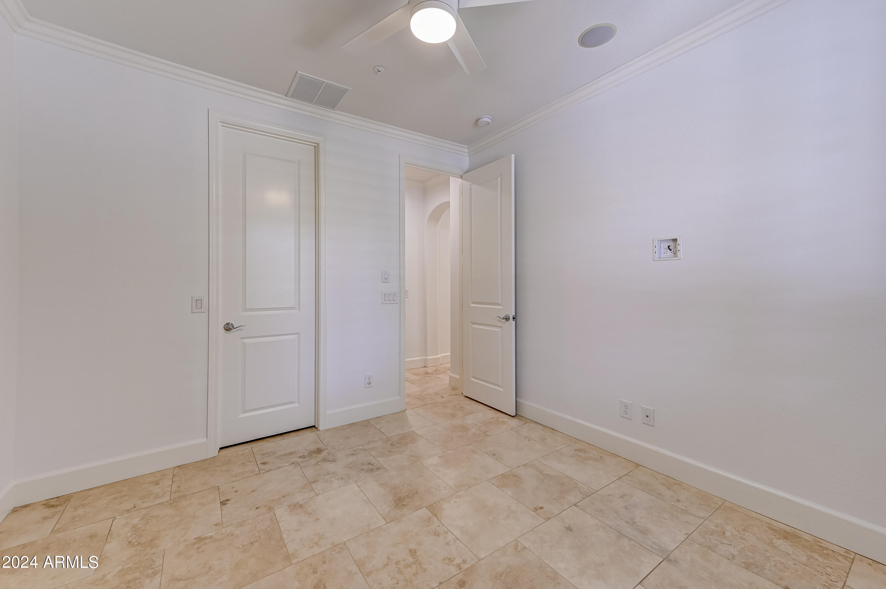 18650 N THOMPSON PEAK Parkway, 1016