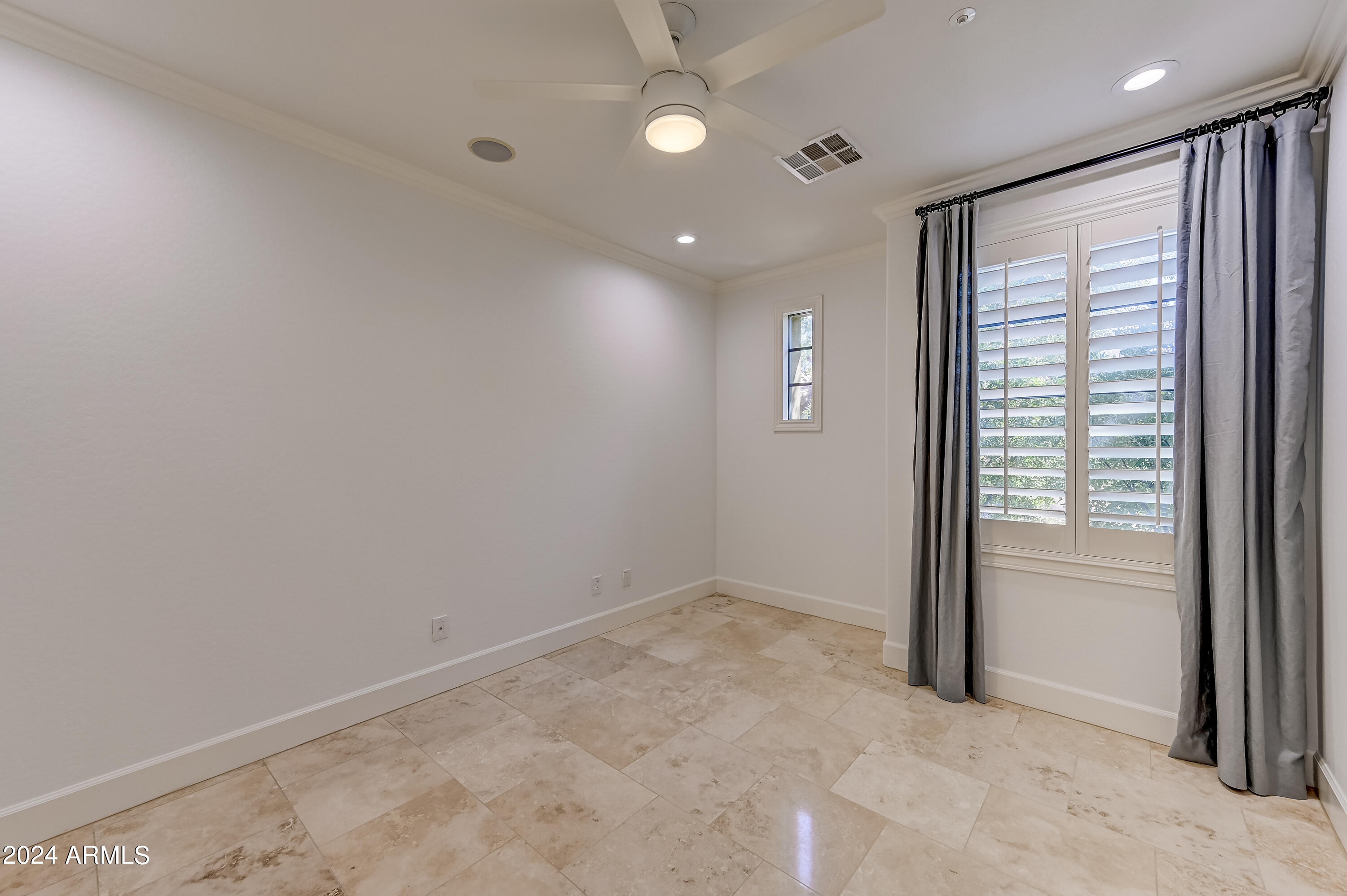 18650 N THOMPSON PEAK Parkway, 1016