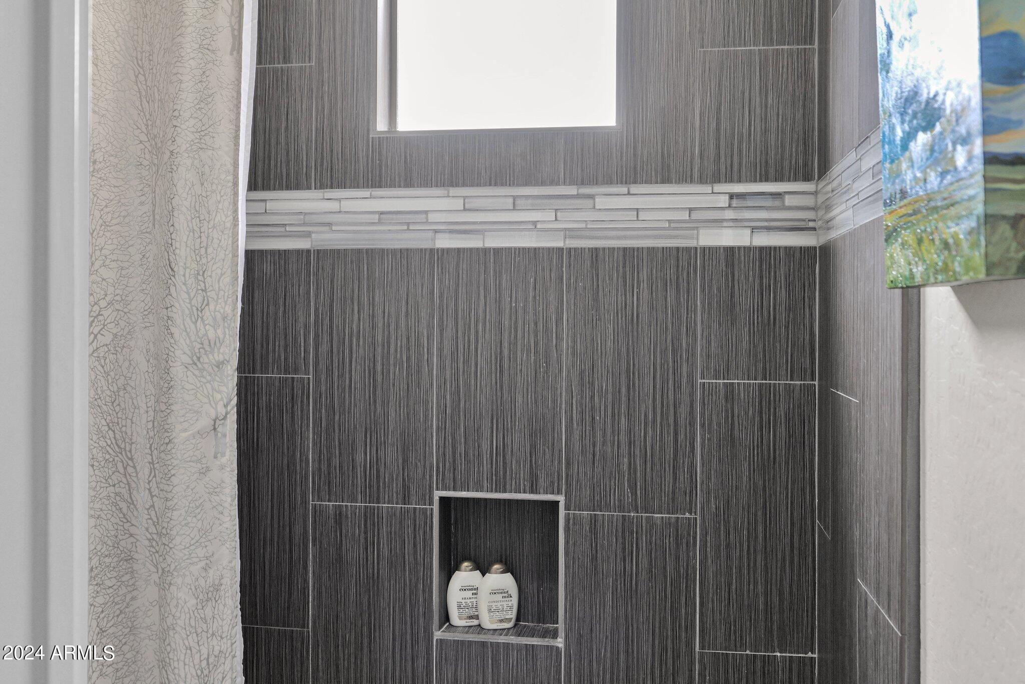 5221 E THUNDER HAWK Road