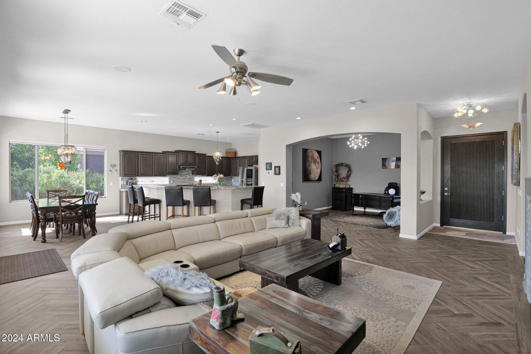 5221 E THUNDER HAWK Road