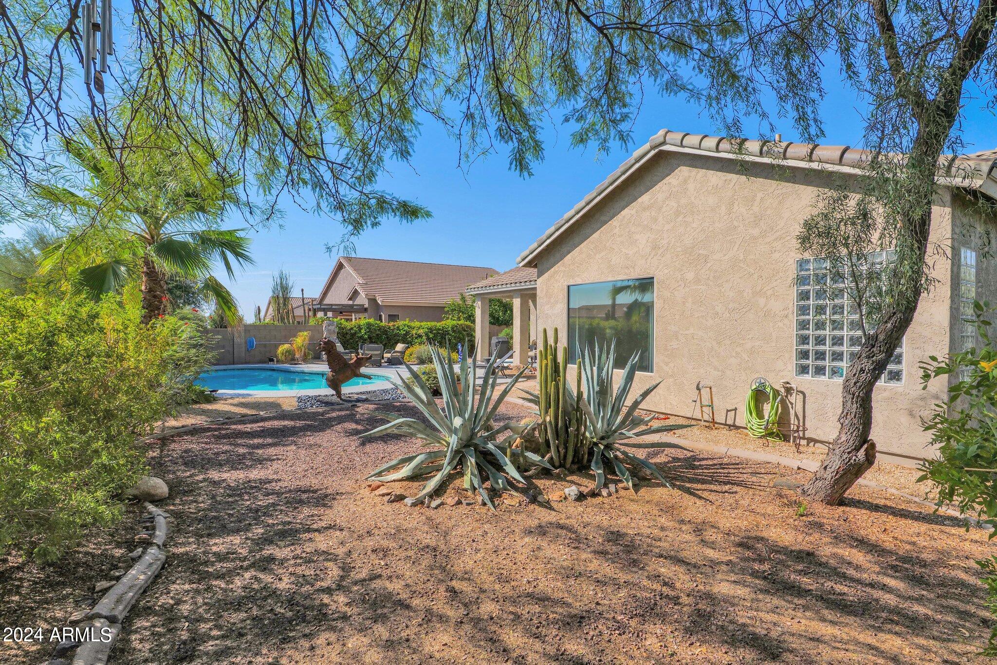 5221 E THUNDER HAWK Road