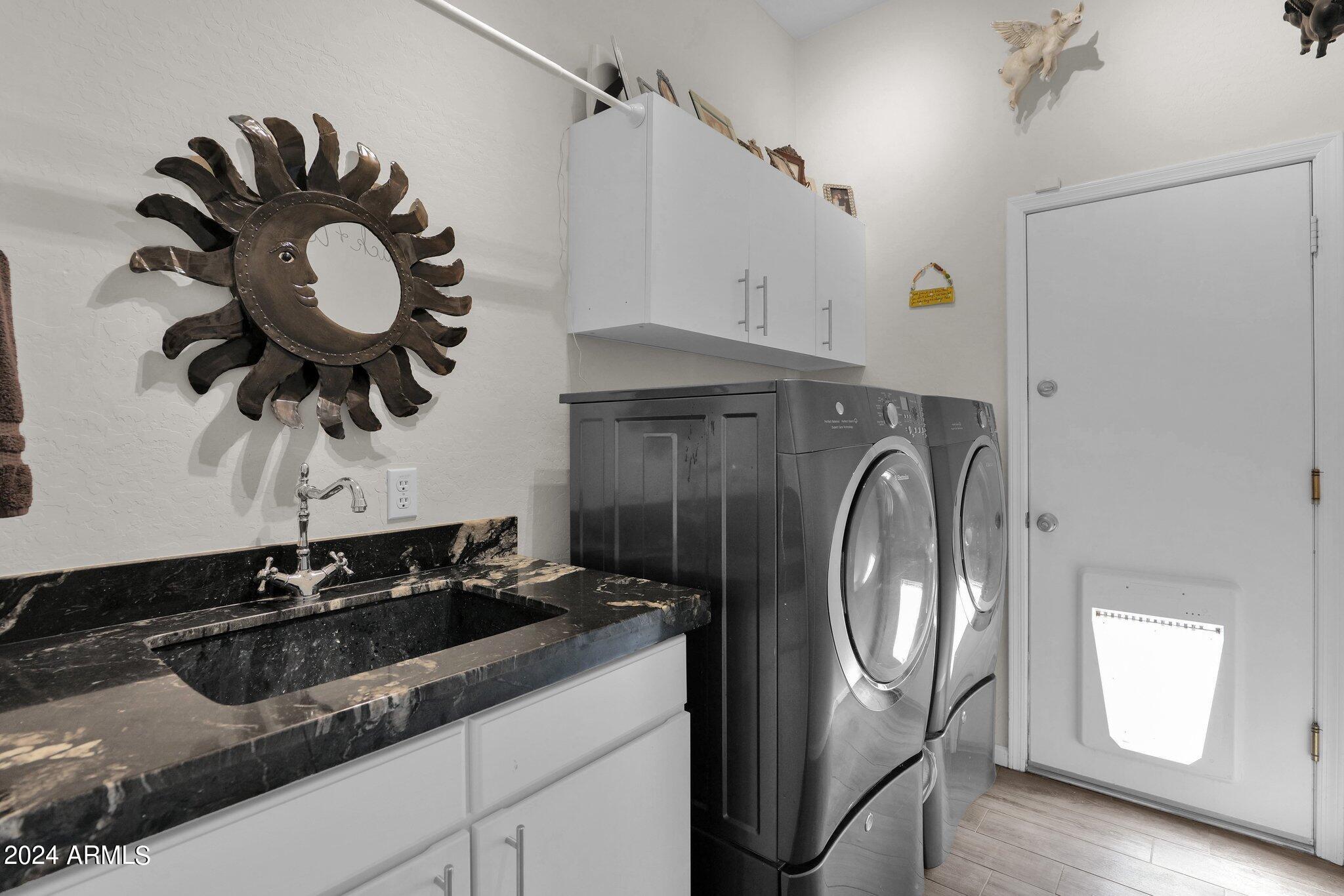 5221 E THUNDER HAWK Road