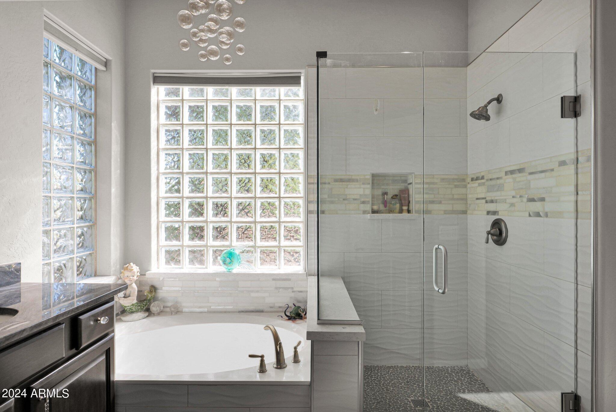 5221 E THUNDER HAWK Road