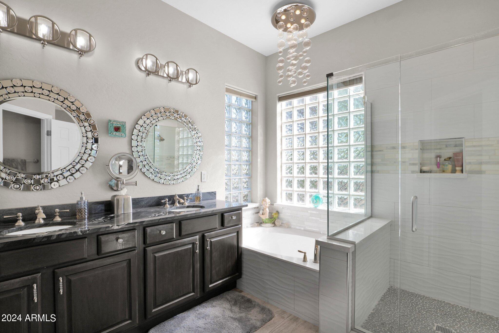 5221 E THUNDER HAWK Road