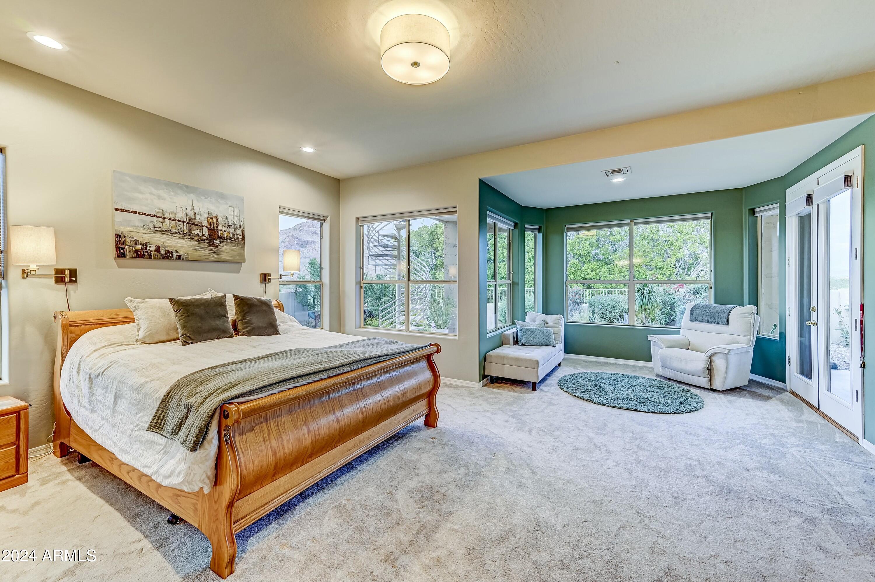 1550 E REDFIELD Road