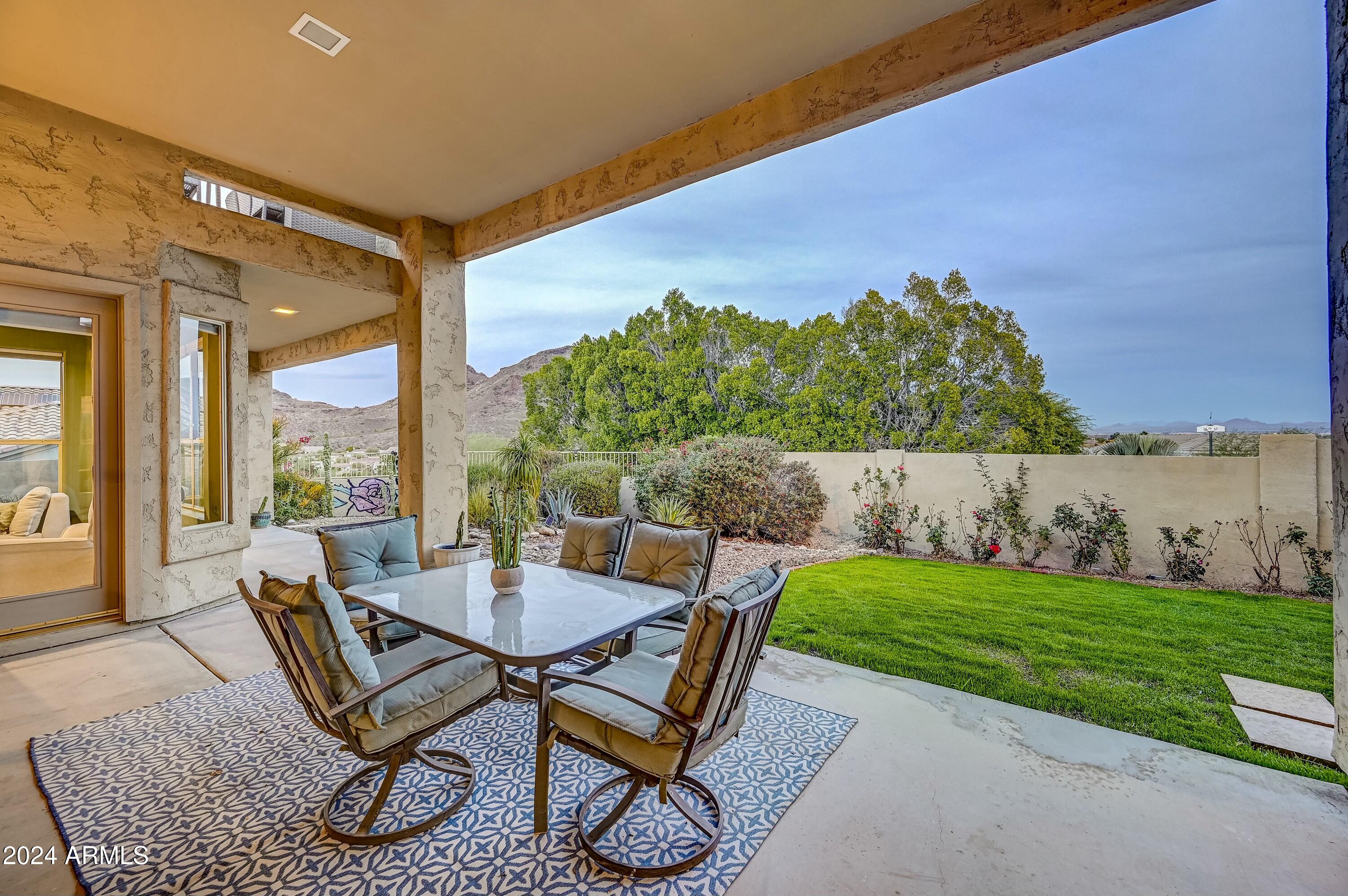 1550 E REDFIELD Road