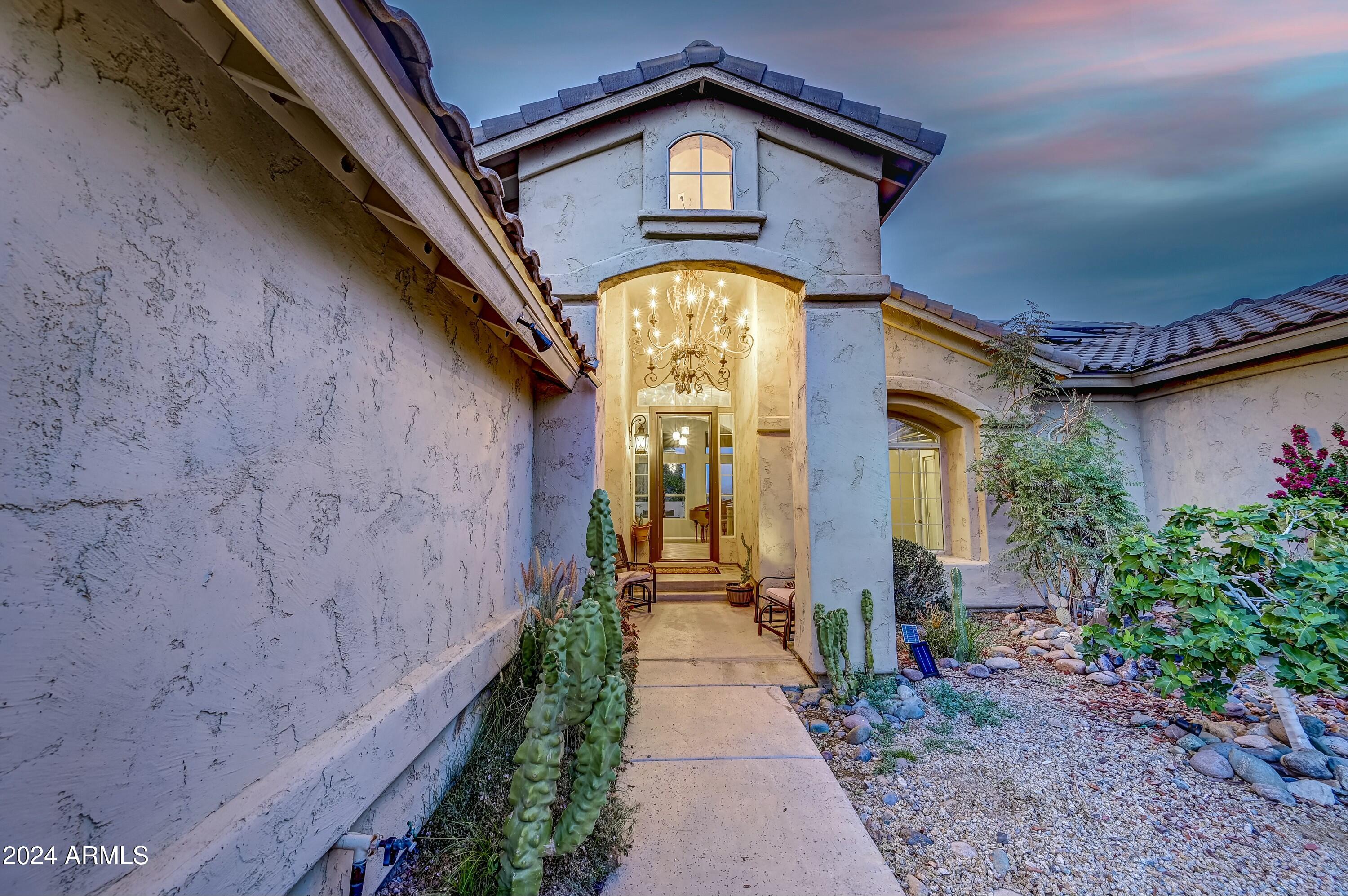 1550 E REDFIELD Road