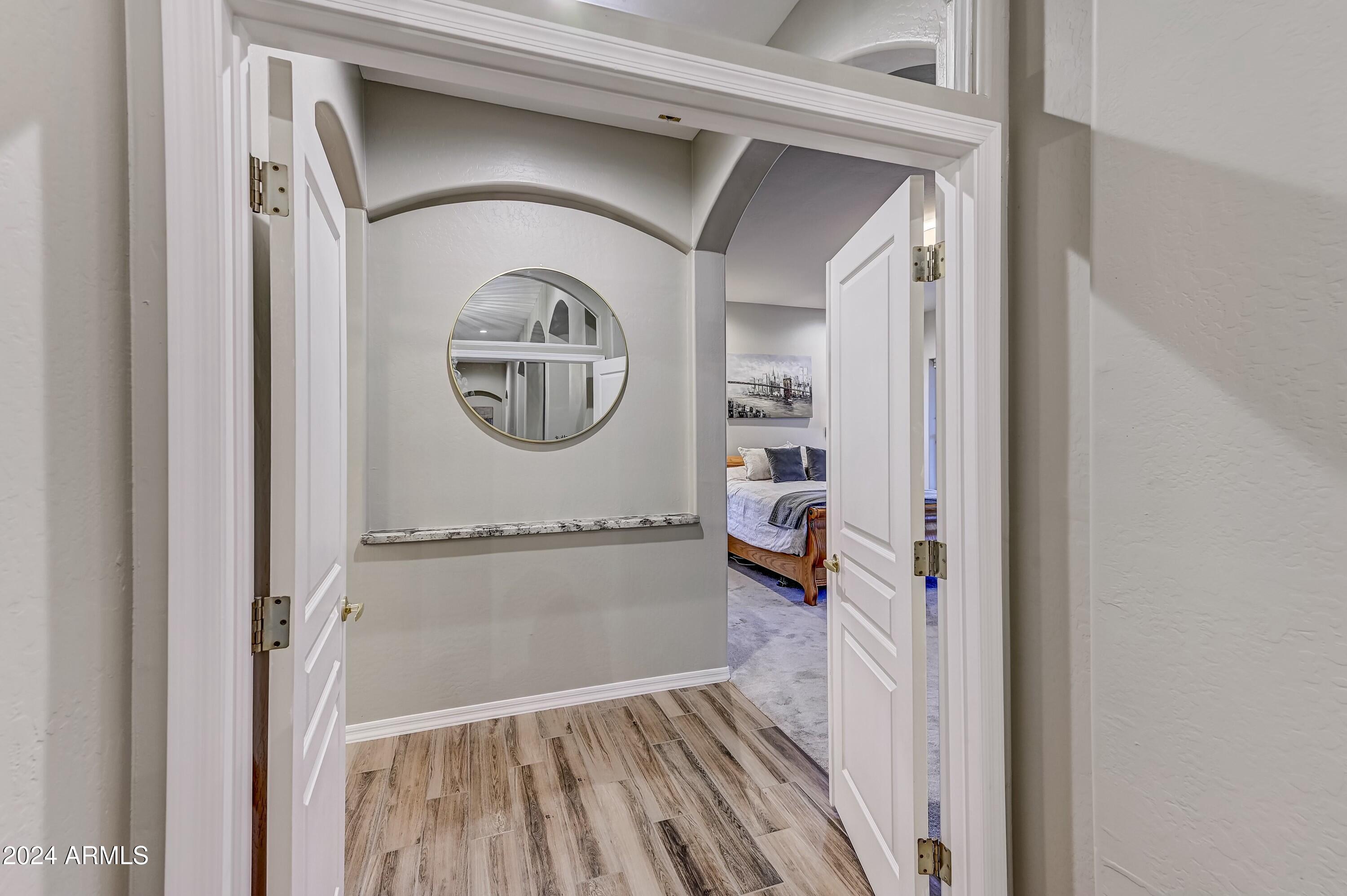 1550 E REDFIELD Road