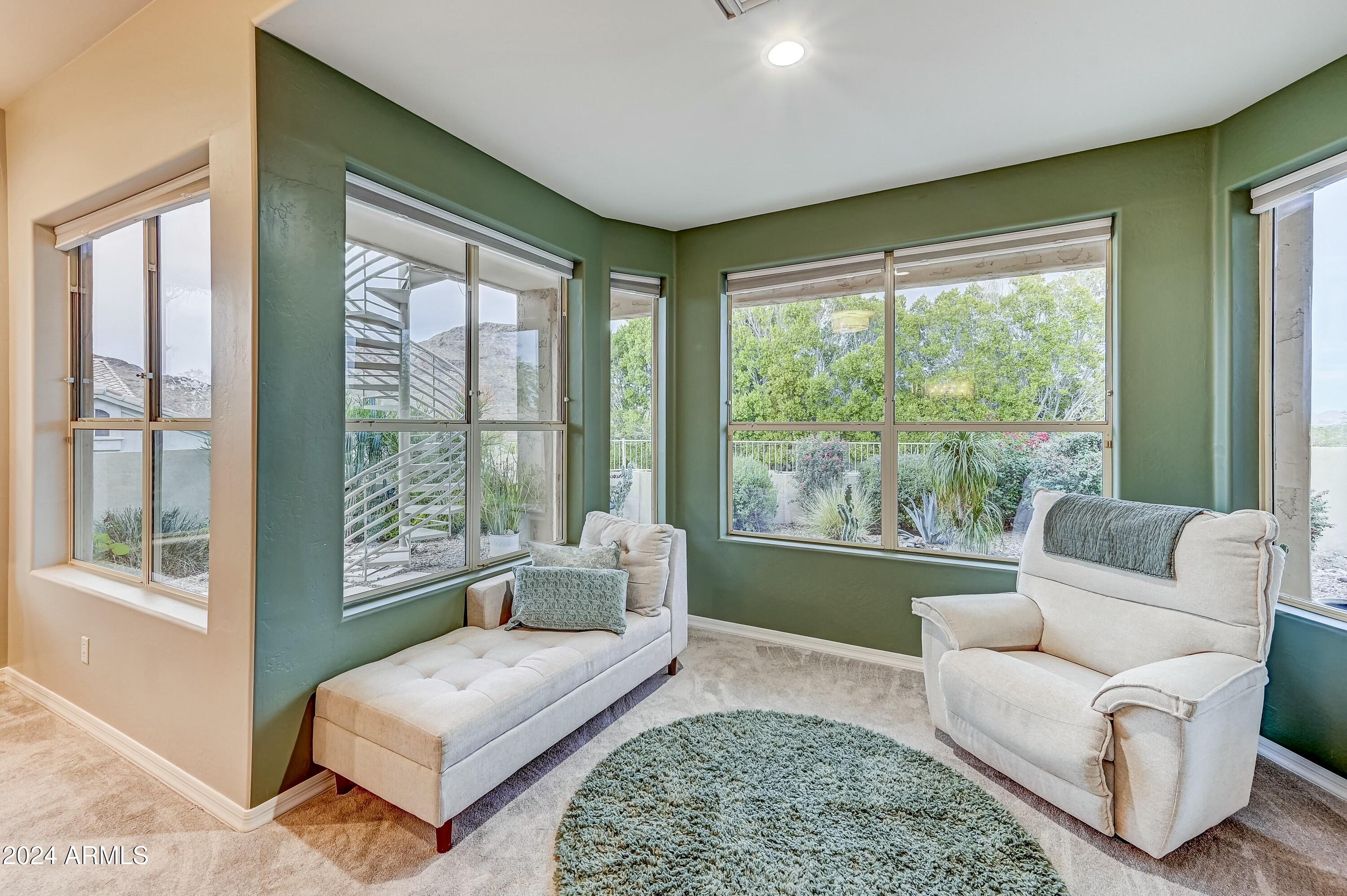 1550 E REDFIELD Road