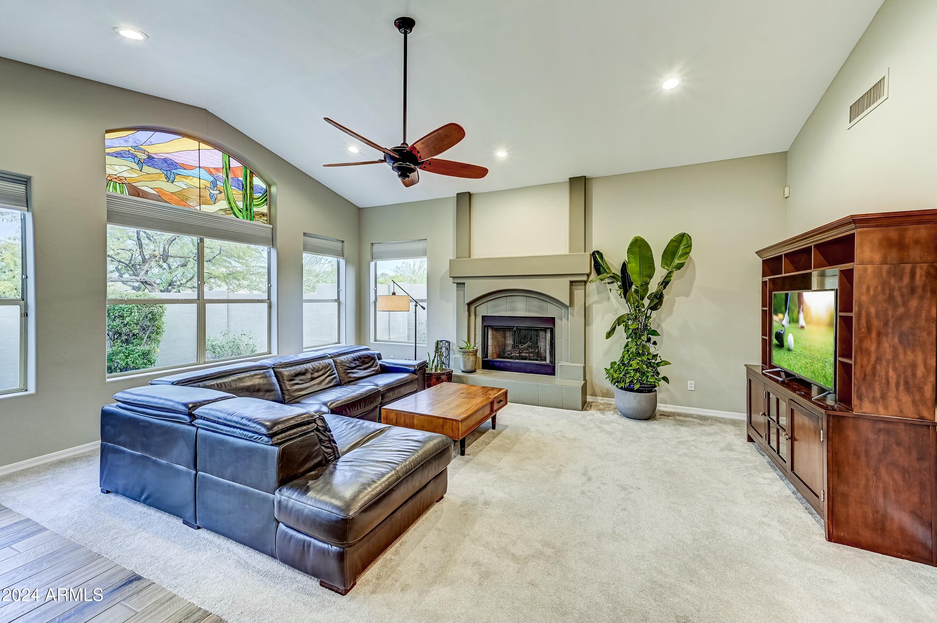 1550 E REDFIELD Road