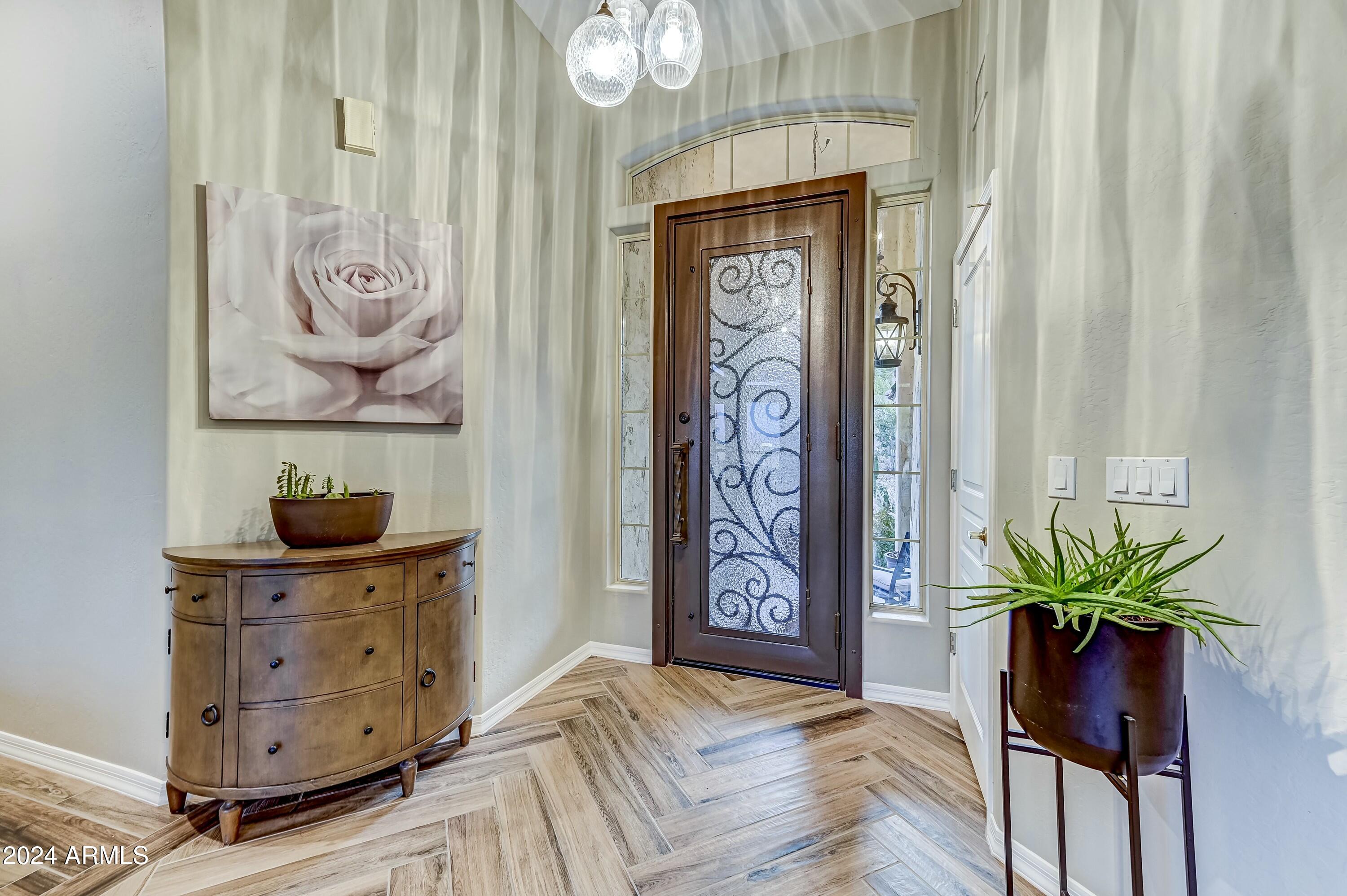 1550 E REDFIELD Road