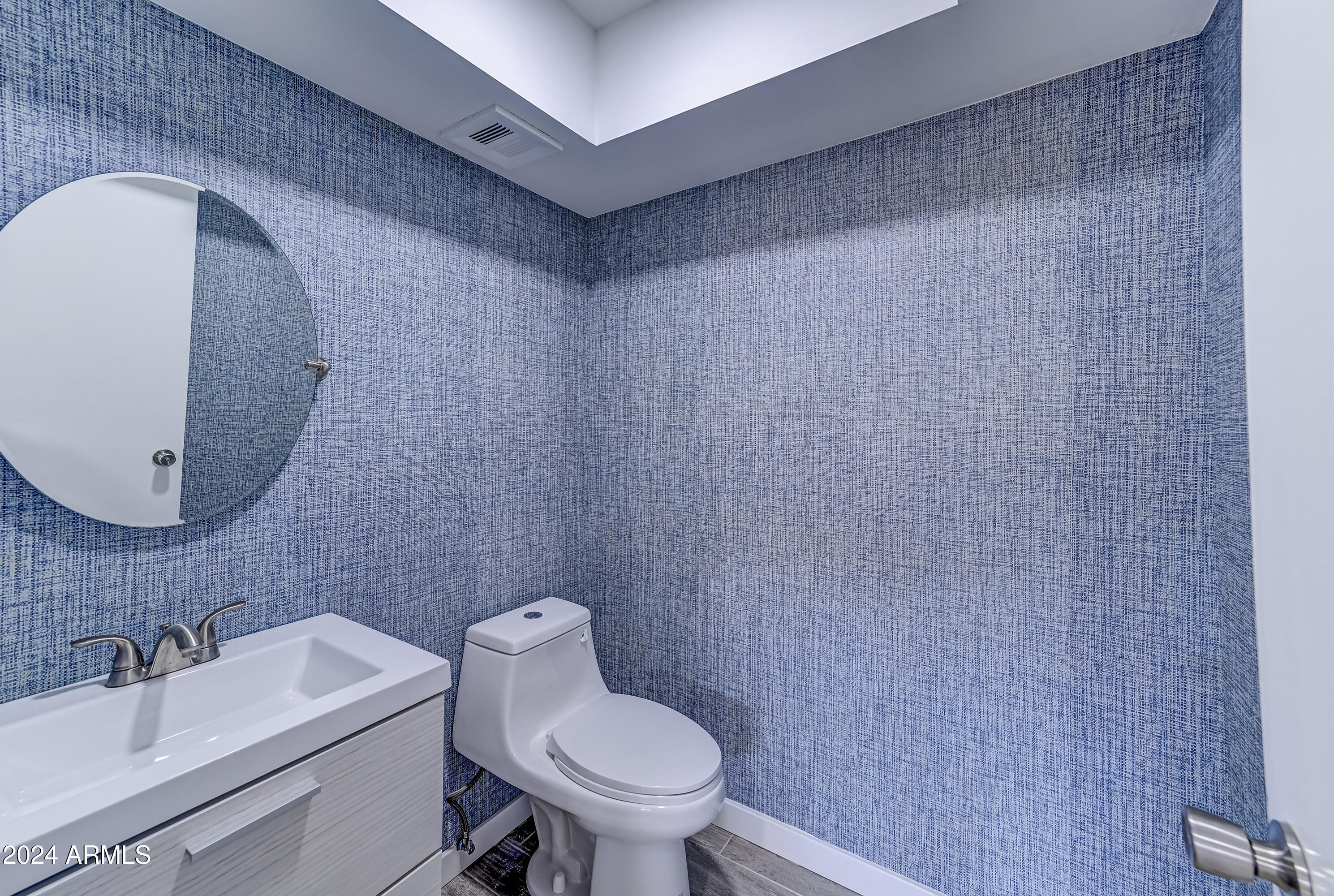 4336 N PARKWAY Avenue