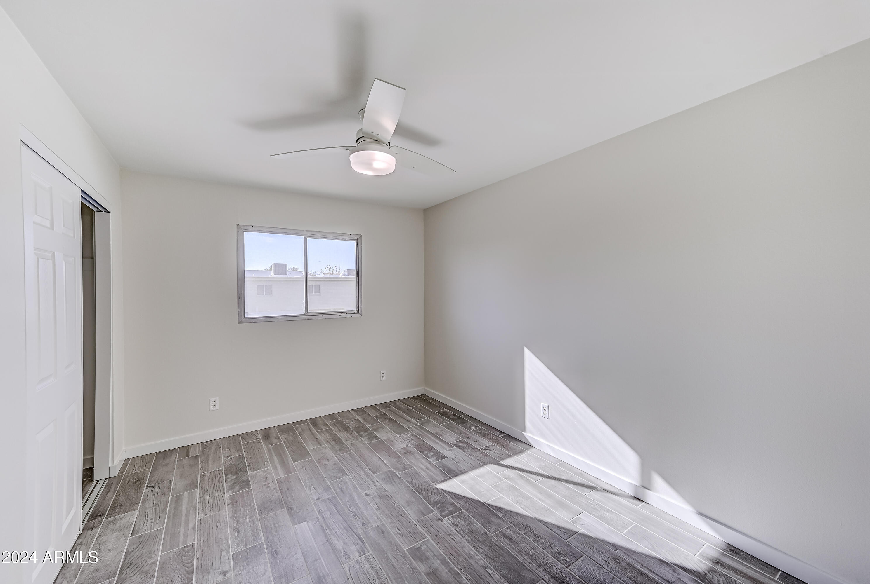 4336 N PARKWAY Avenue