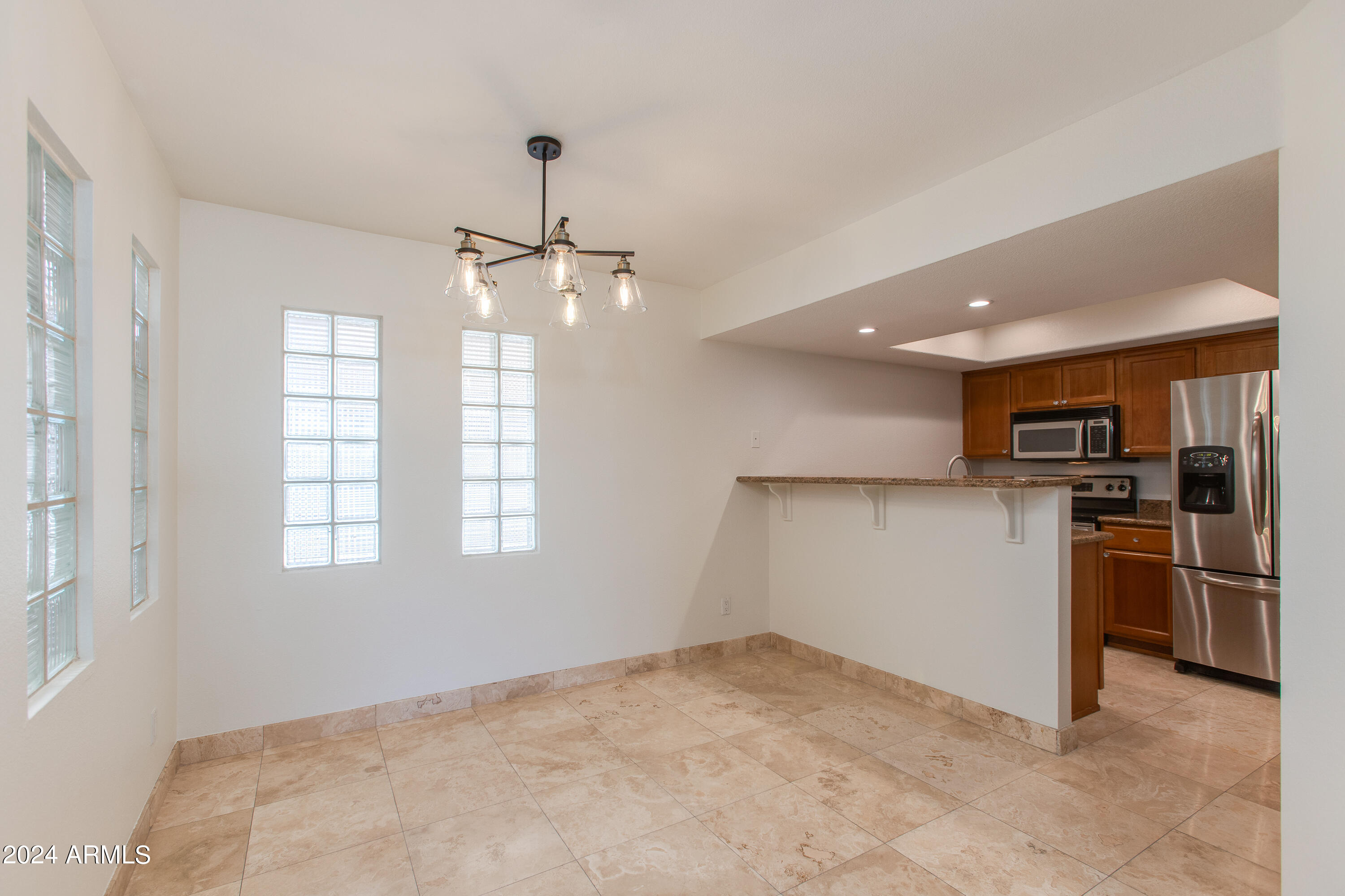 3235 E CAMELBACK Road, 118