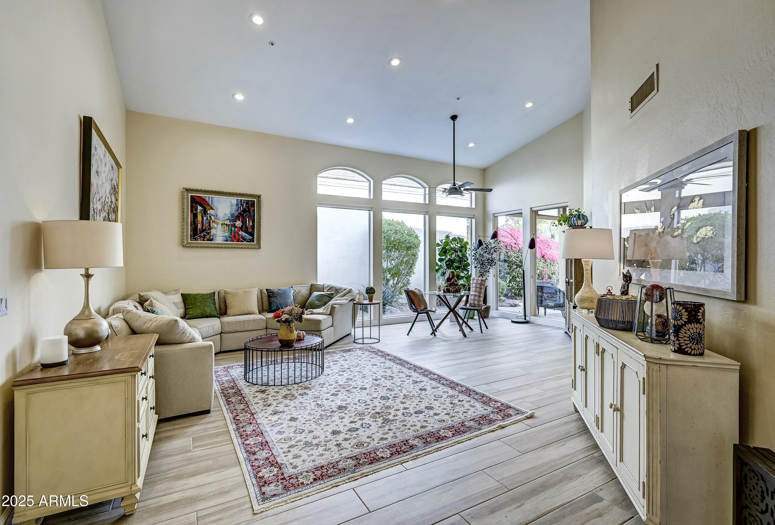 11919 E Del Timbre Drive