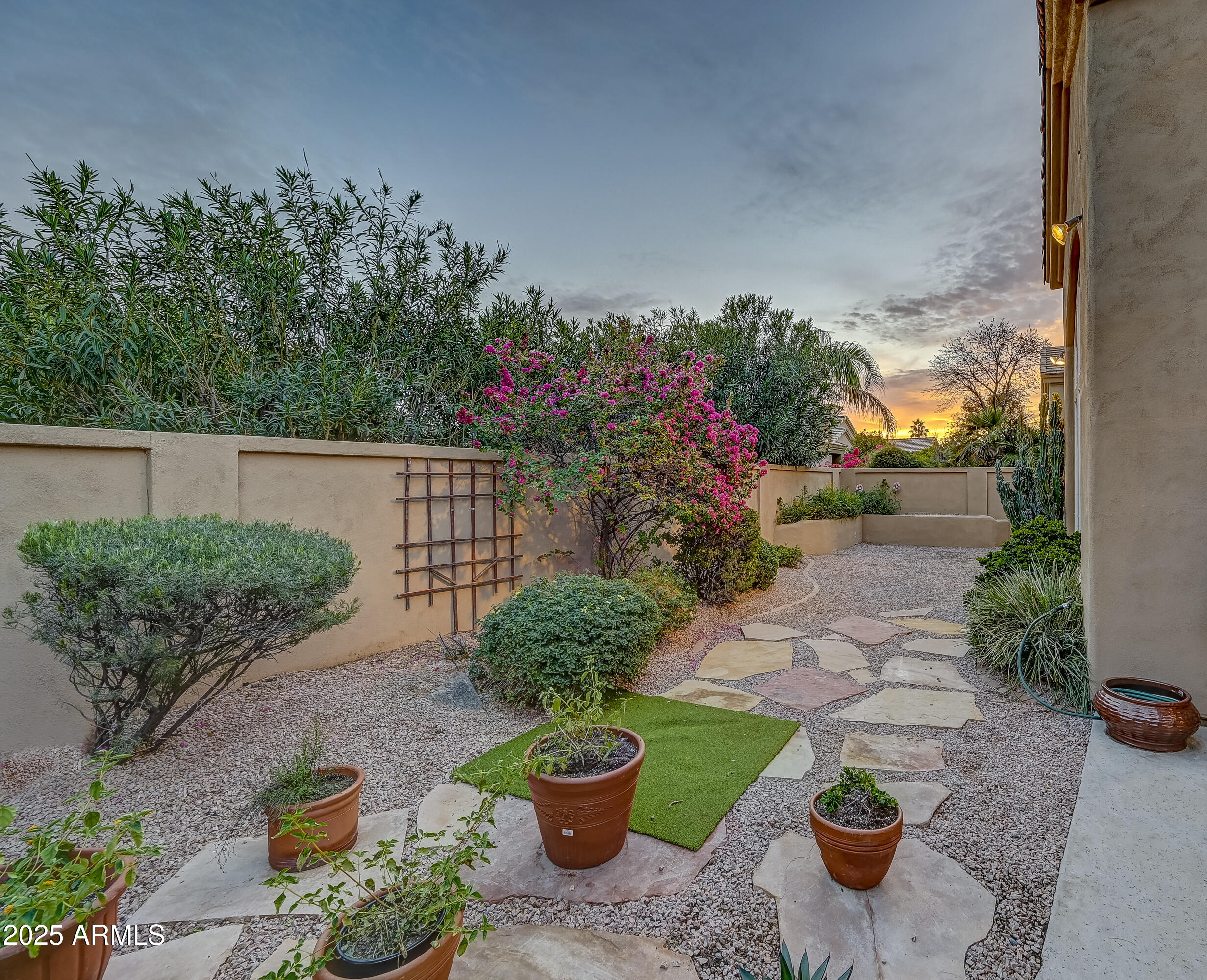 11919 E Del Timbre Drive