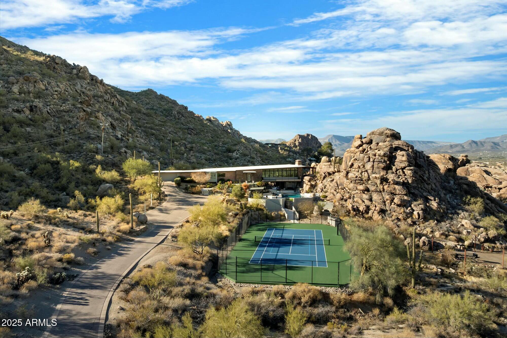 7078 E Stagecoach Pass Road